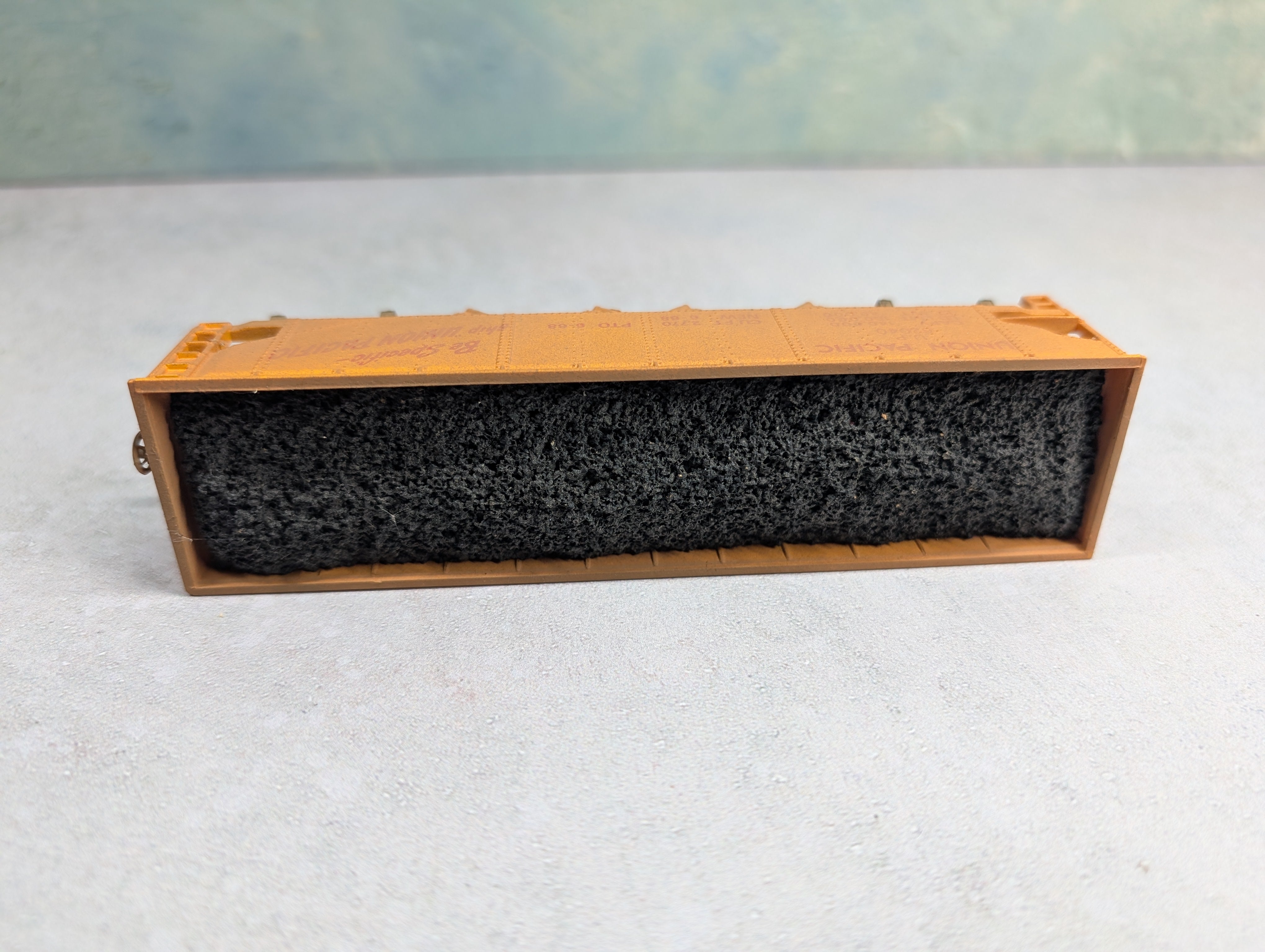 USED Tyco HO Scale Quad Hopper Union Pacific UP Weathered w/ Coal Load