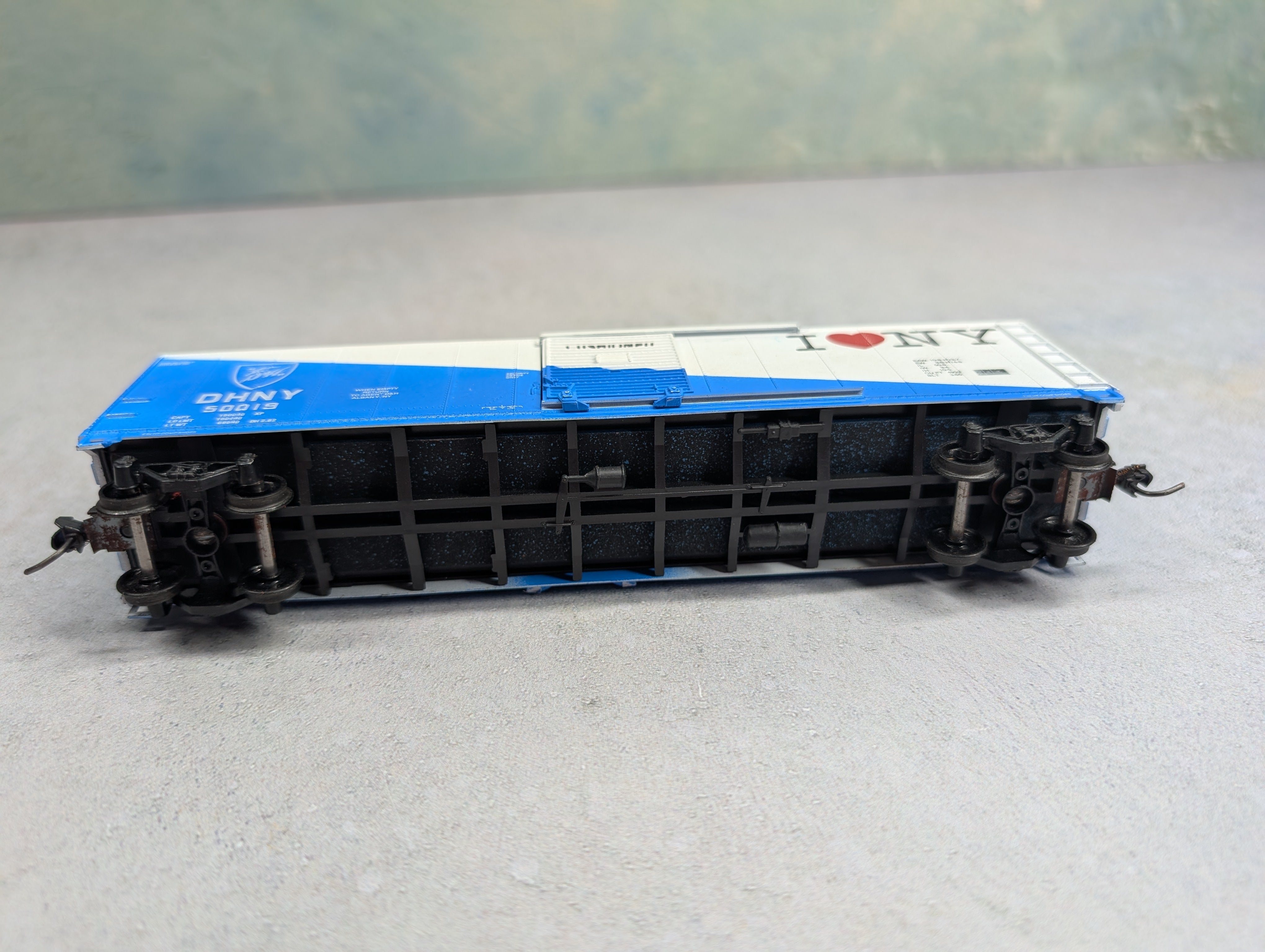 USED Athearn HO Scale 50' Box Car Delaware and Hudson DHNY #50019 I Love NY
