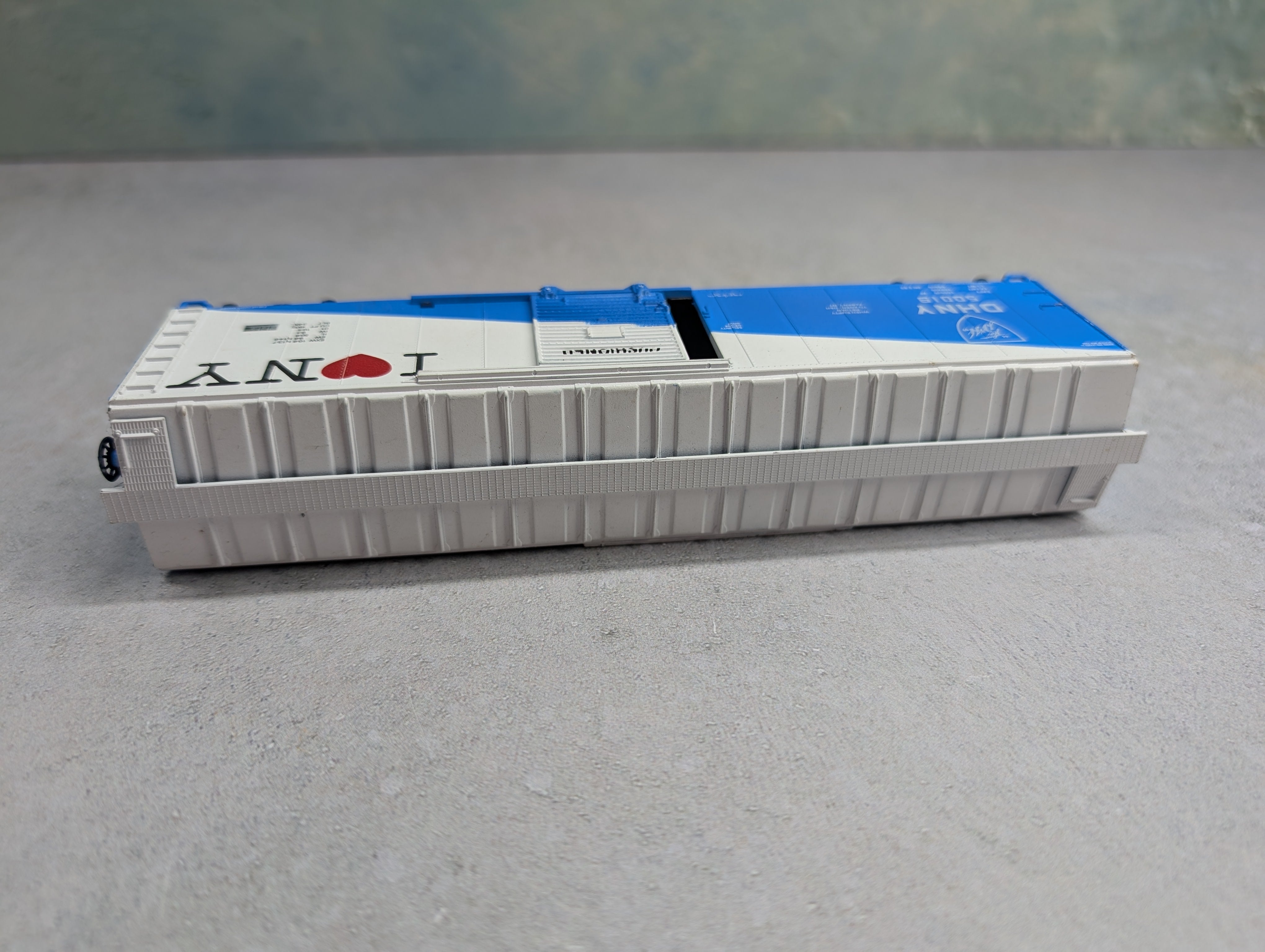 USED Athearn HO Scale 50' Box Car Delaware and Hudson DHNY #50019 I Love NY