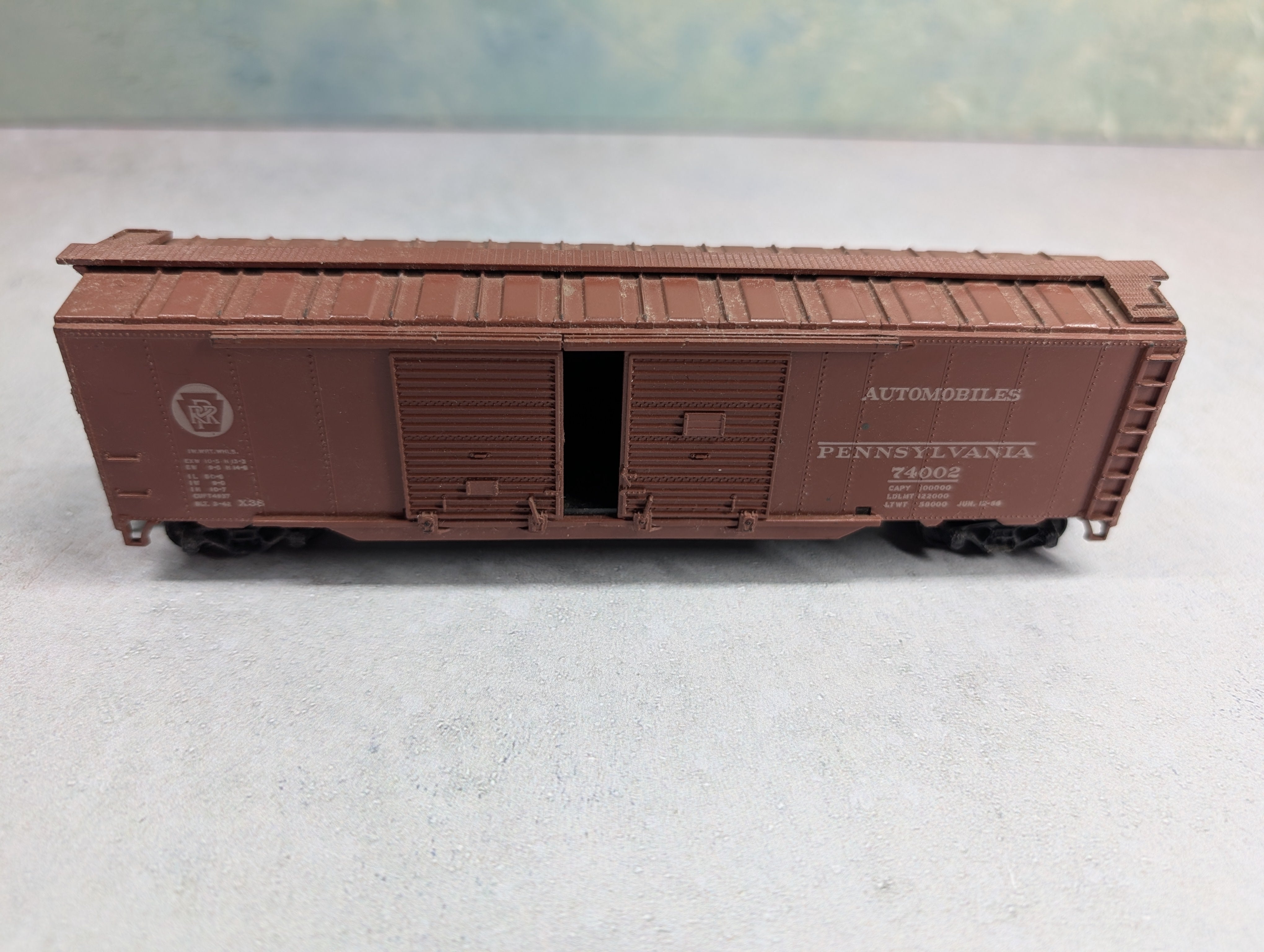 USED Athearn HO Scale 50' DD Box Car Pennsylvania #74002