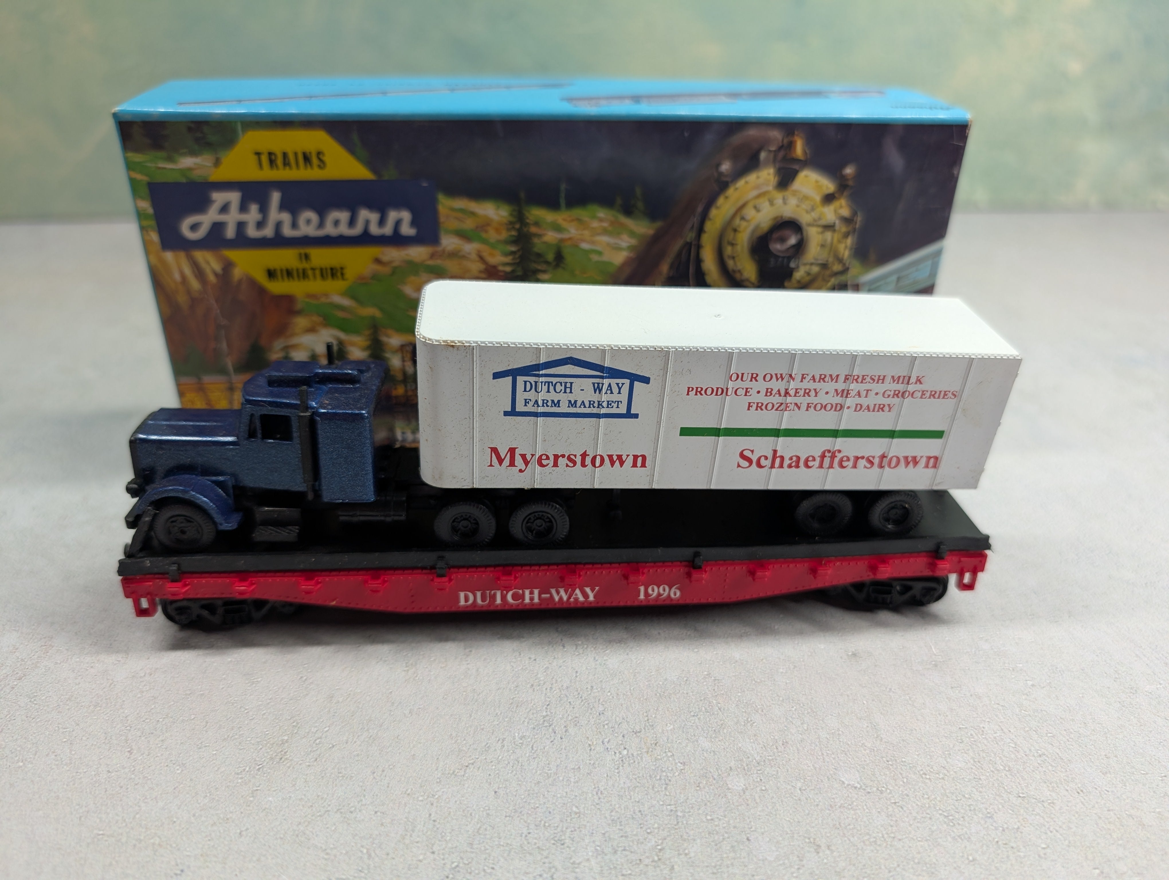 USED Athearn HO Scale 50' Flat Car Dutch-Way #1996 w/ Trailer