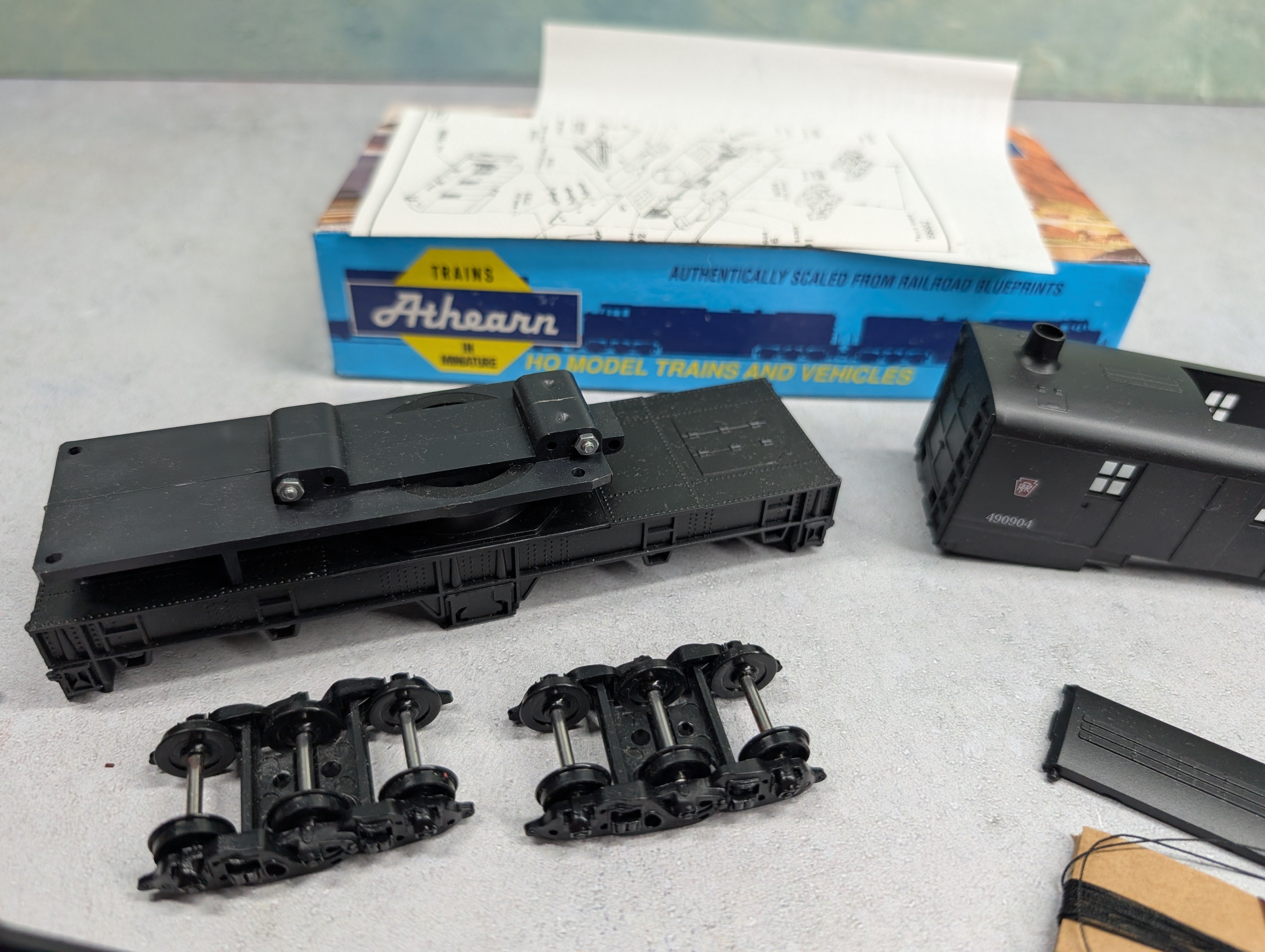 USED Athearn 1701 HO Scale 200 Ton Crane Pennsylvania #490904 KIT