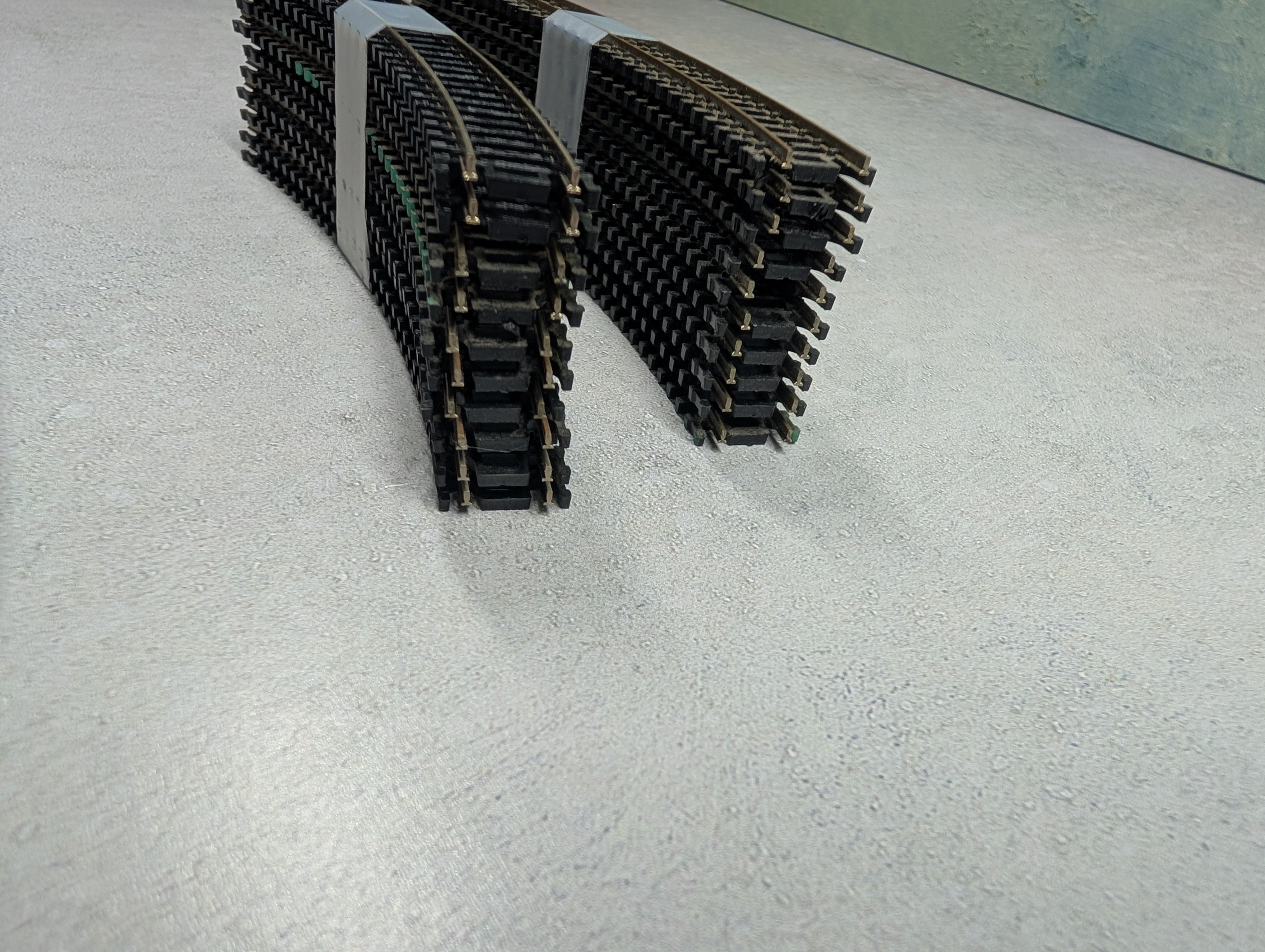 USED Atlas 2520 N Scale 11" Radius Curved Track - Code 80 (20 pcs)