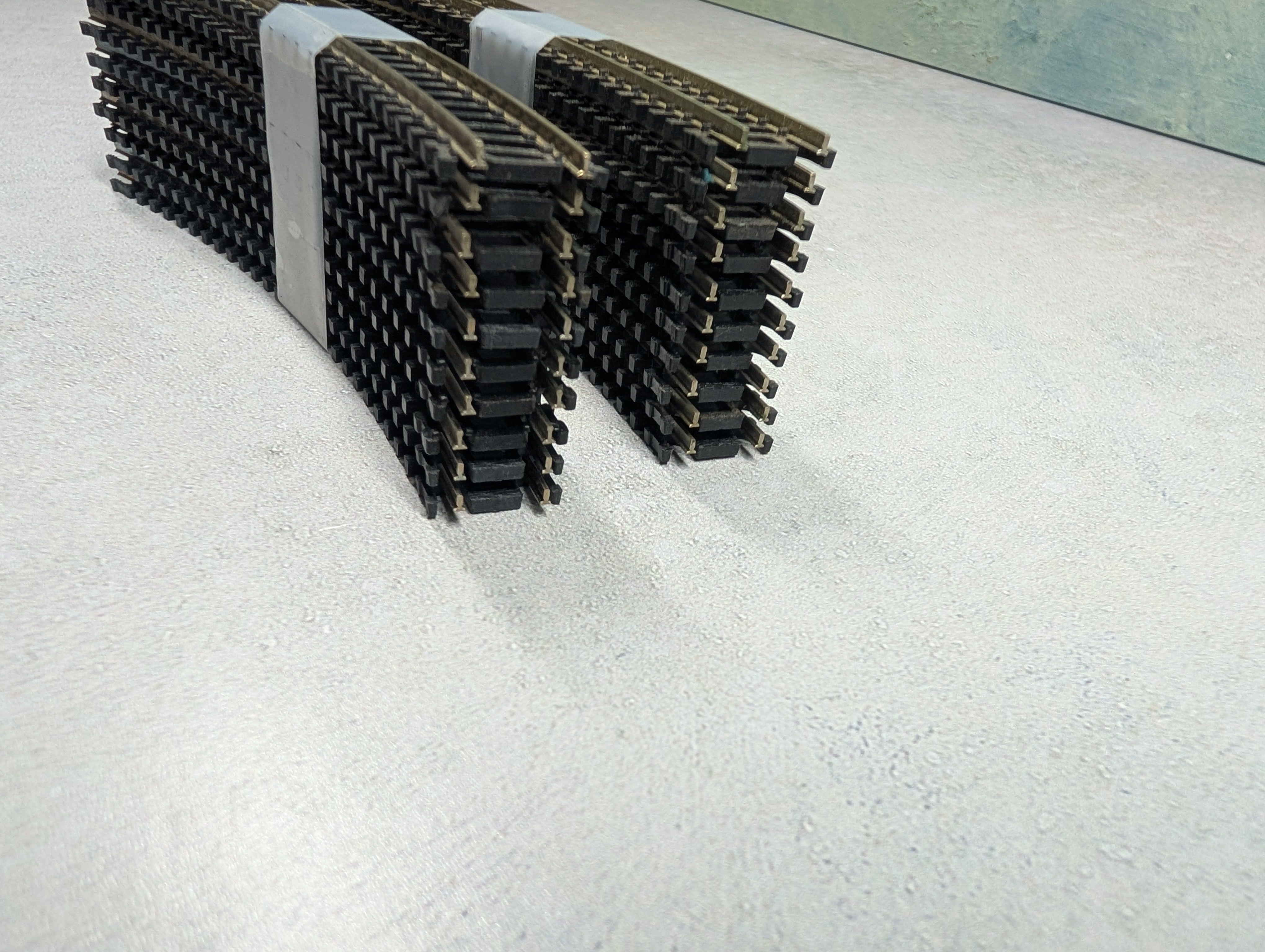 USED Atlas 2510 N Scale 9-3/4" Radius Curved Track - Code 80 (20 pcs)