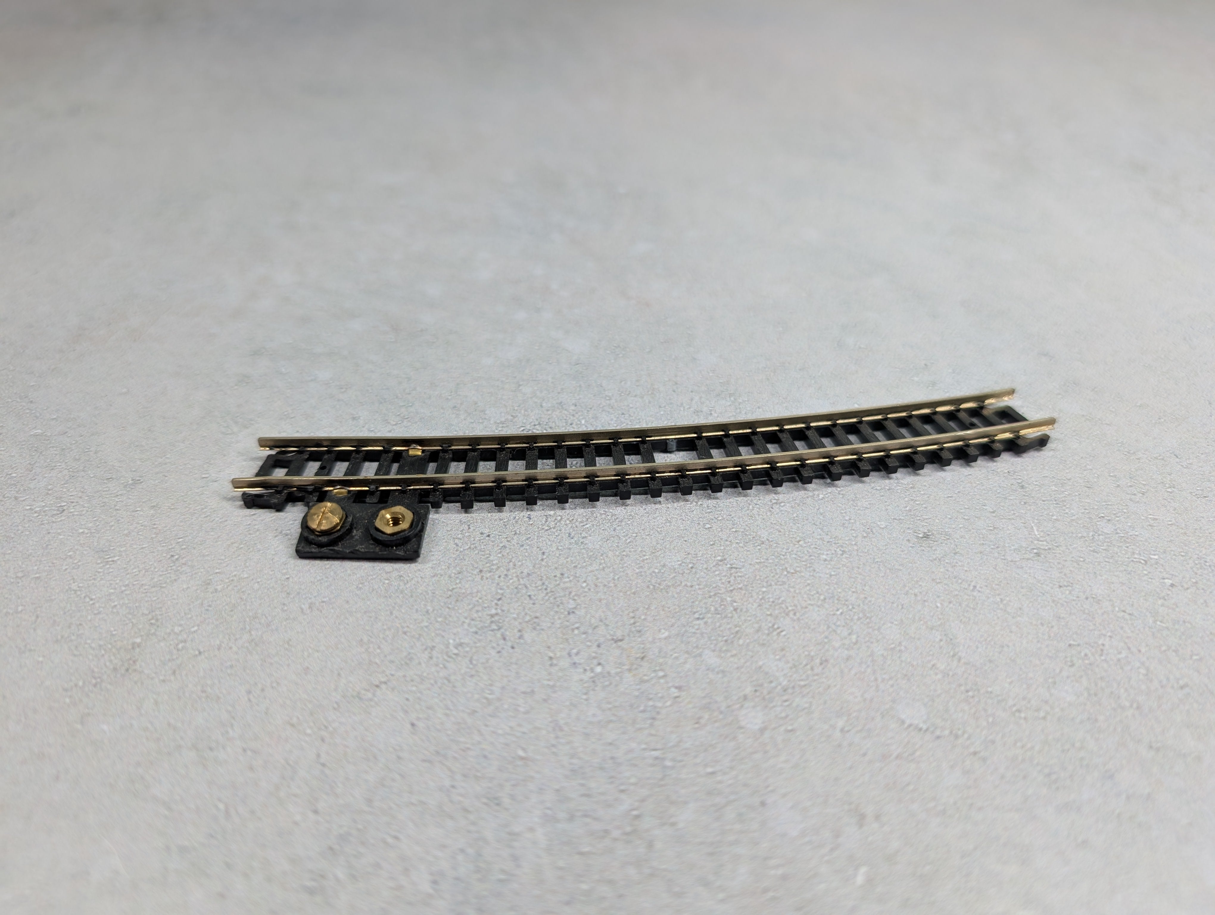 USED Atlas 2530 N Scale Curved Terminal Track