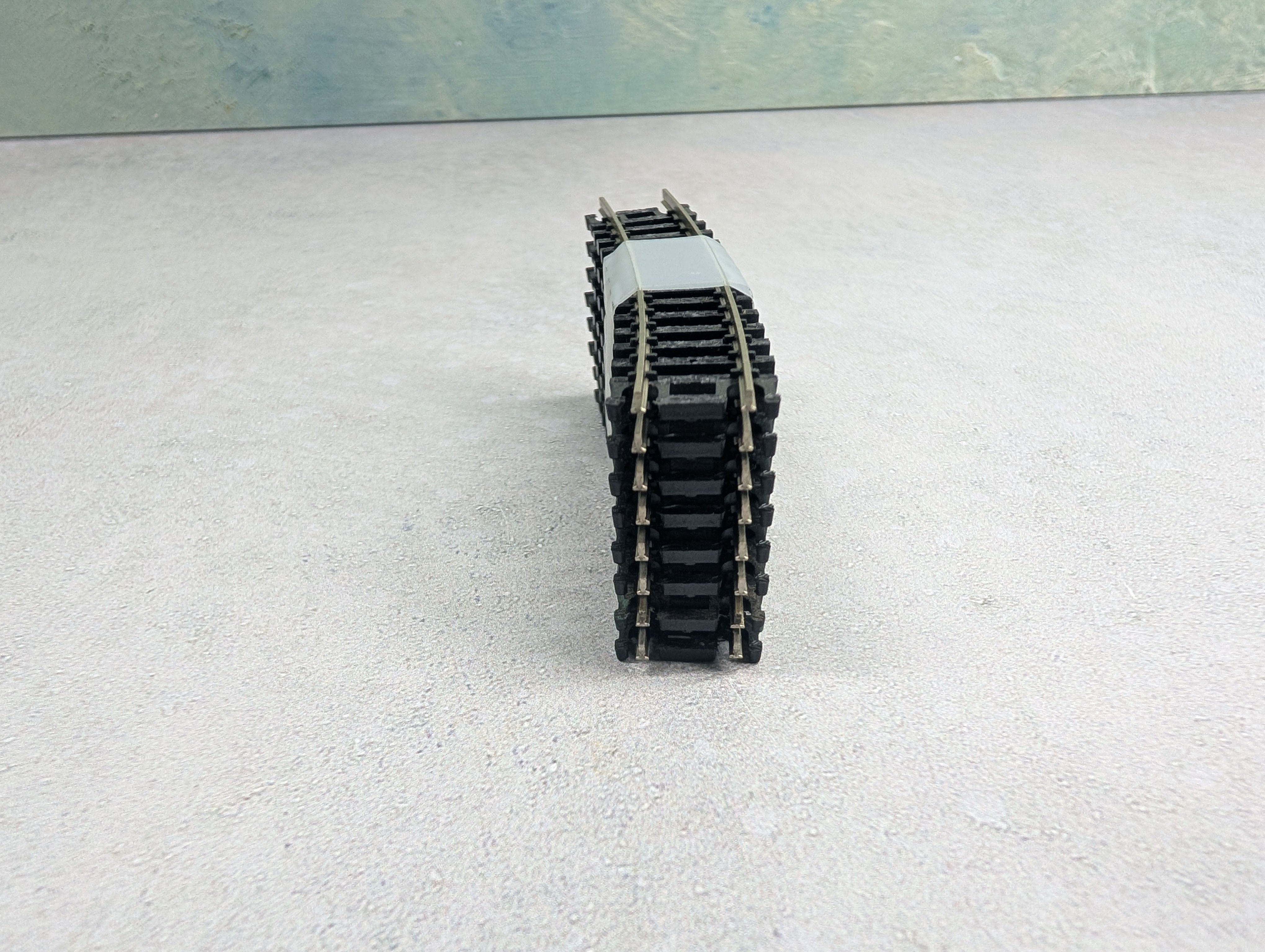 USED Atlas 2521 N Scale 1/2 Piece 11" Radius Track - Code 80 (8 pcs)