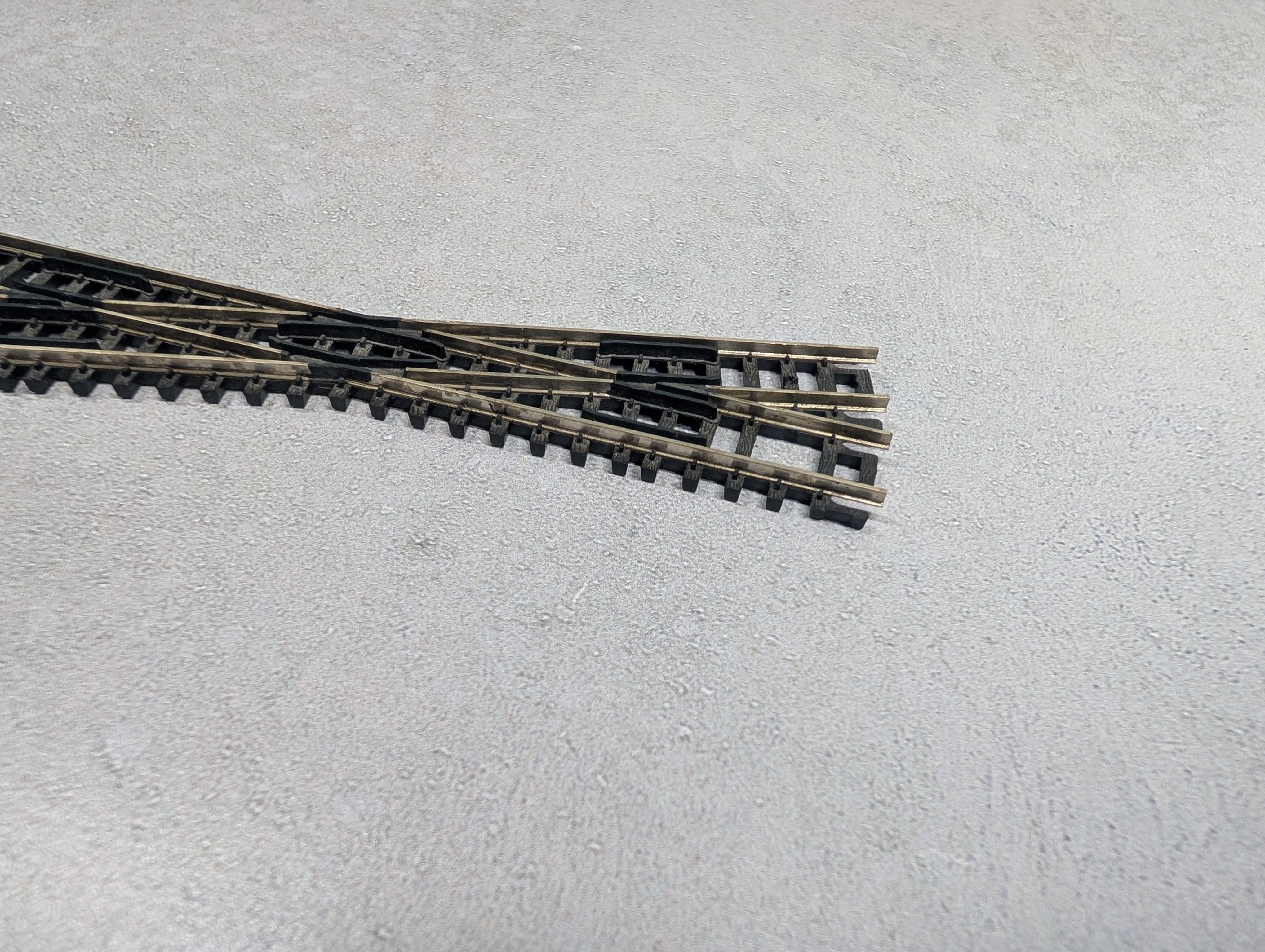 USED Atlas 2565 N Scale 20 Degree Crossing - Code 80