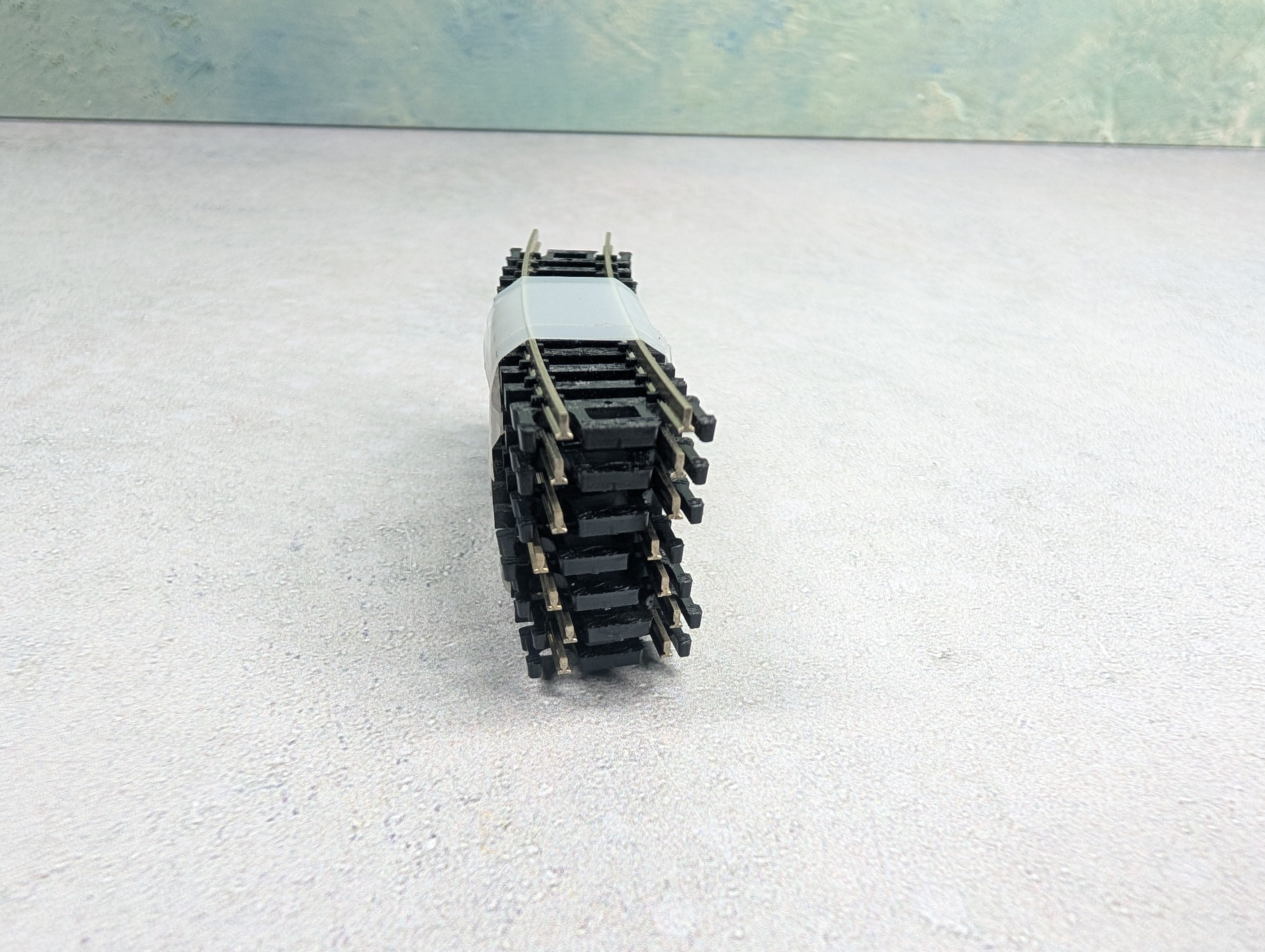 USED Atlas 2511 N Scale 1/2 Piece 9 3/4" Radius Track - Code 80 (7 pcs)