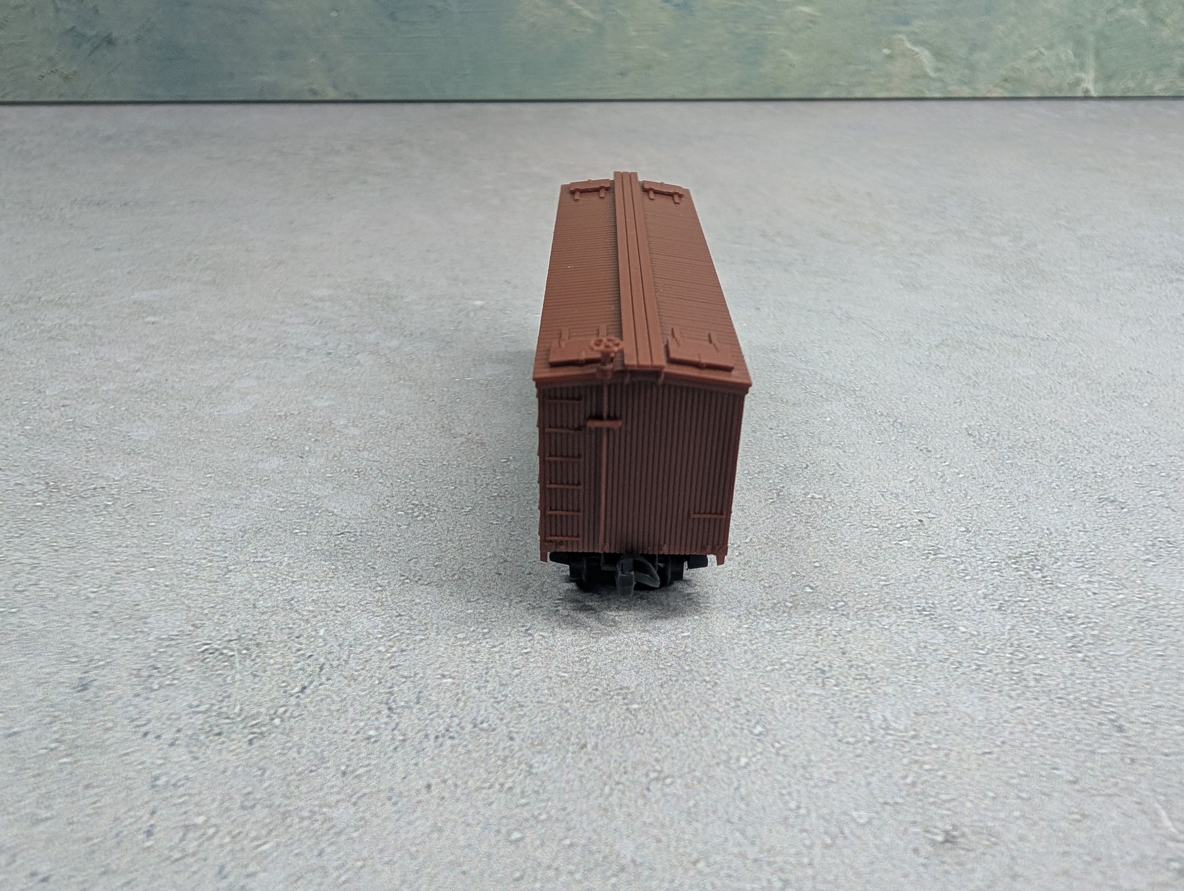USED N Scale Wooden Box Car Johnson Farms JFX #611 Maple Syrup, Knuckle Couplers