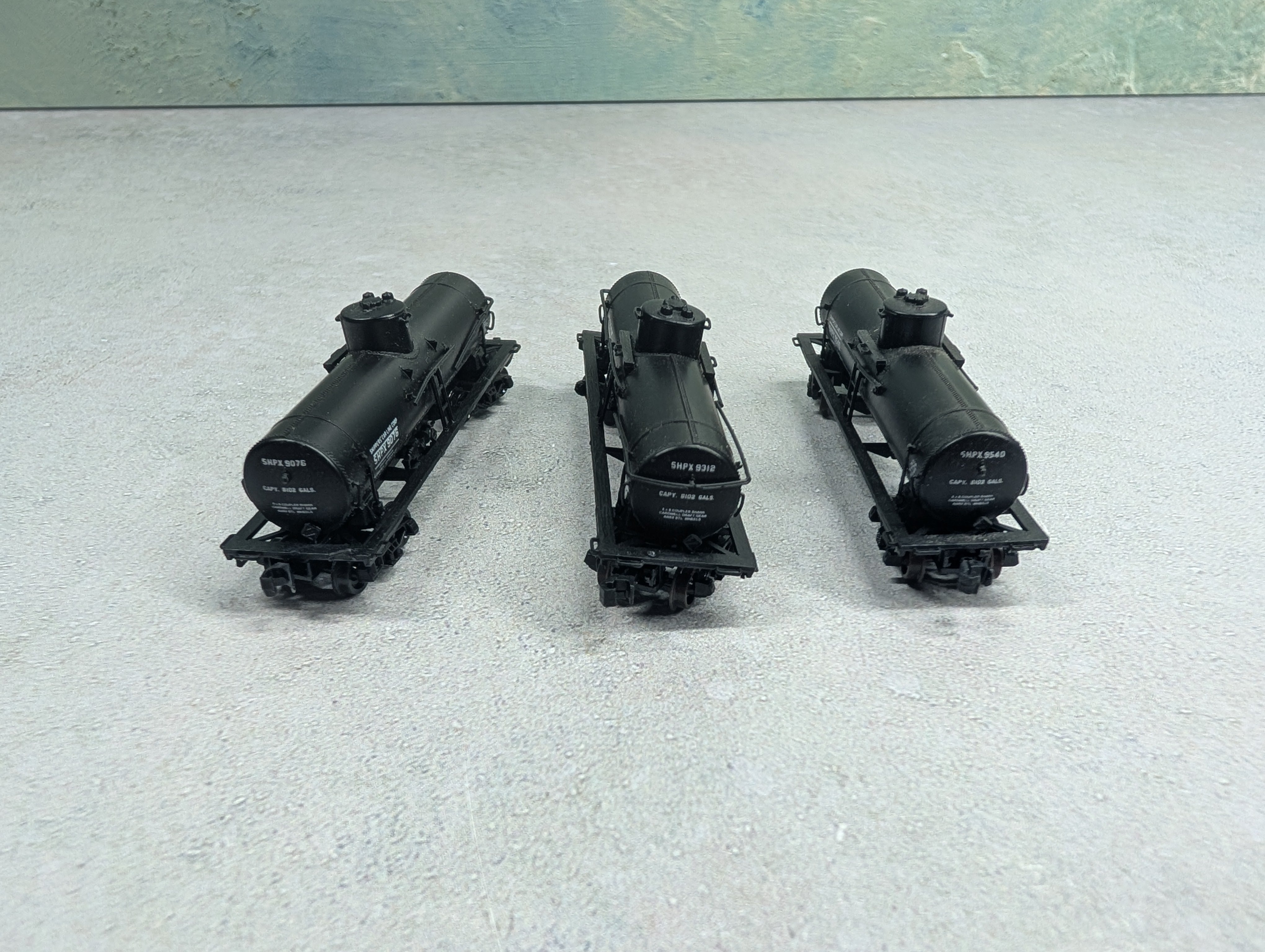 USED N Scale Single Dome Tank Car Shippers Car Line SHPX #9076, 9312, 9540 Knuckle Couplers