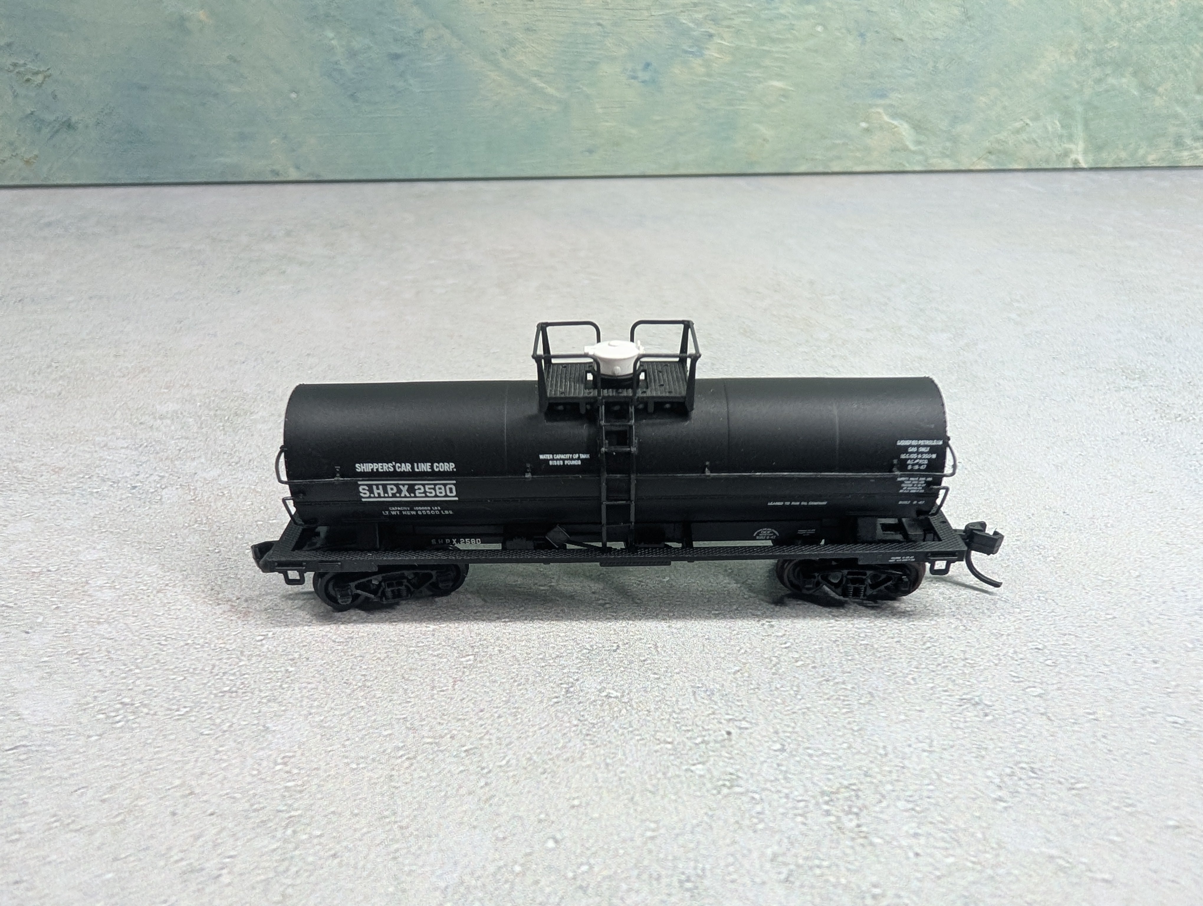 USED Atlas N Scale Tank Car Shippers Car Line SHPX #2580 Knuckle Couplers