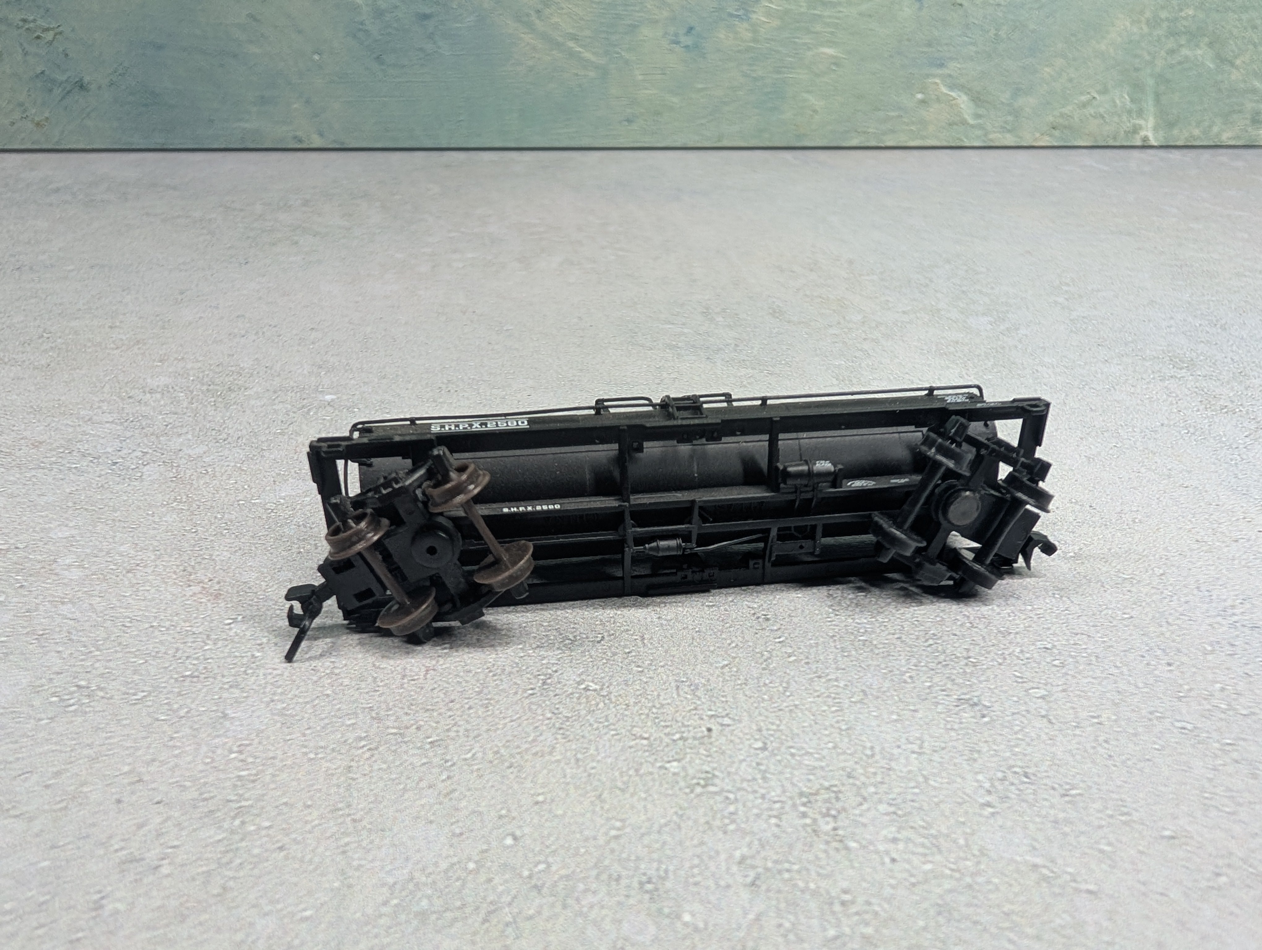 USED Atlas N Scale Tank Car Shippers Car Line SHPX #2580 Knuckle Couplers