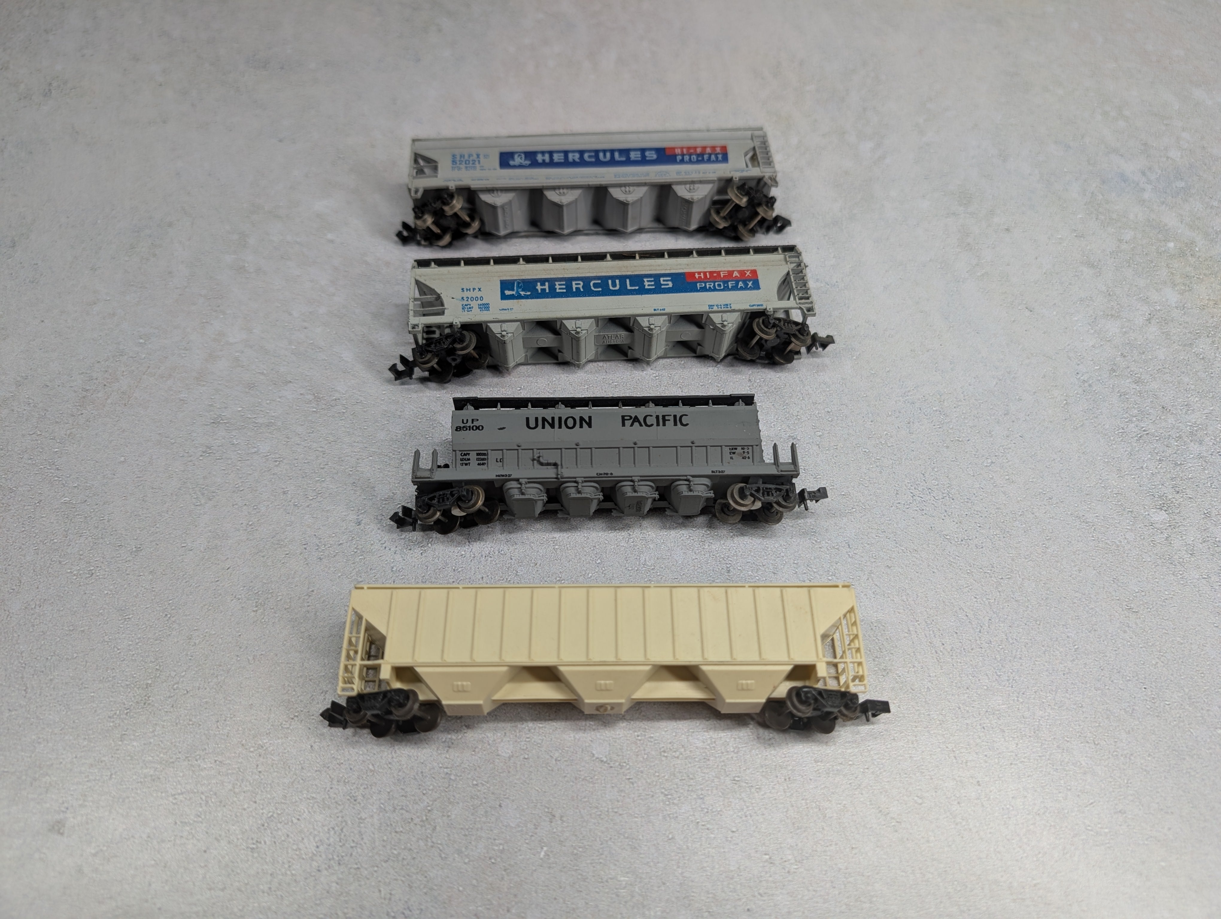USED N Scale Hopper Cars Hercules, Union Pacific (4 pcs)