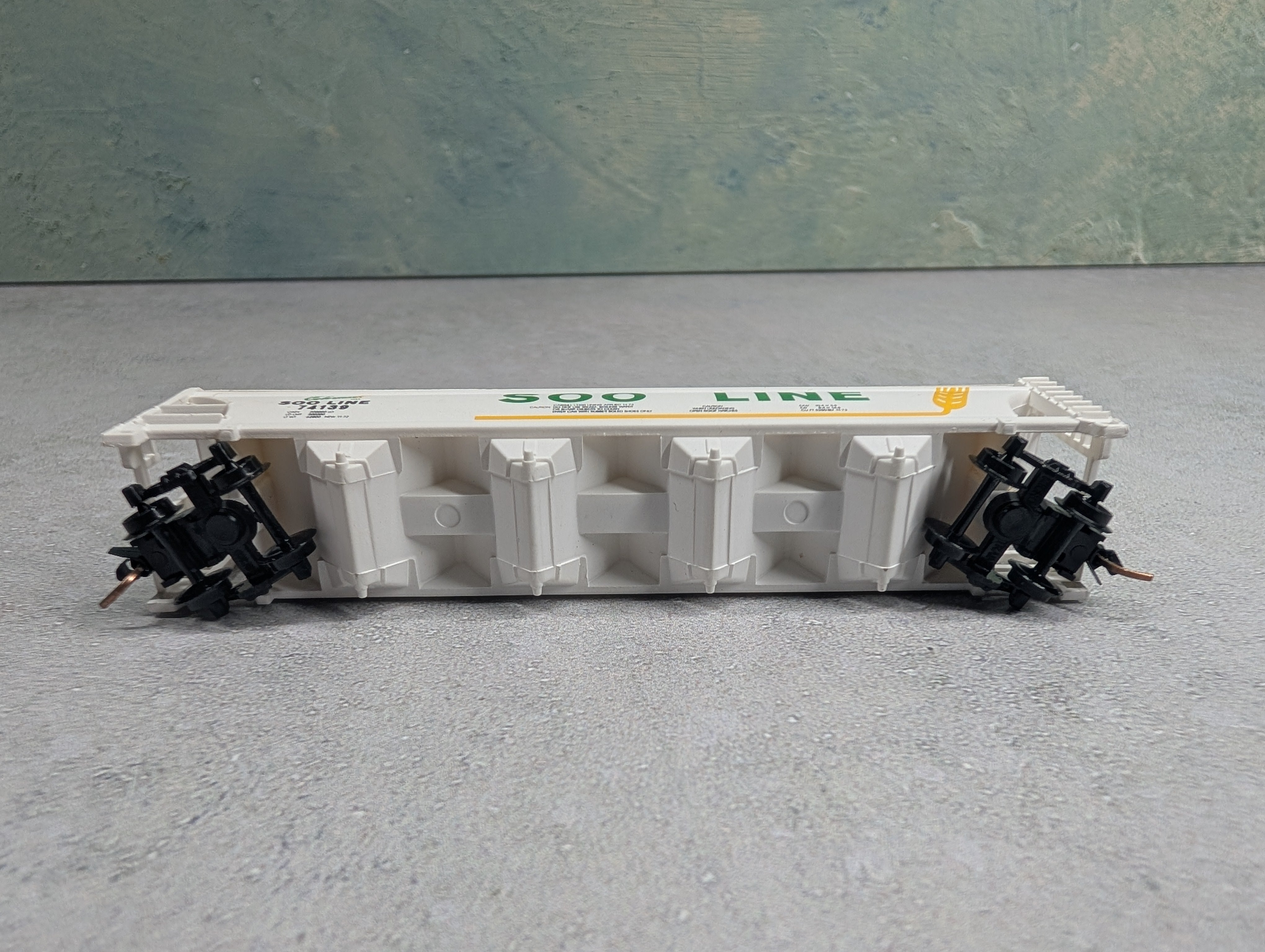 USED N Scale Cylindrical Hopper SOO Line #74139 Knuckle Couplers