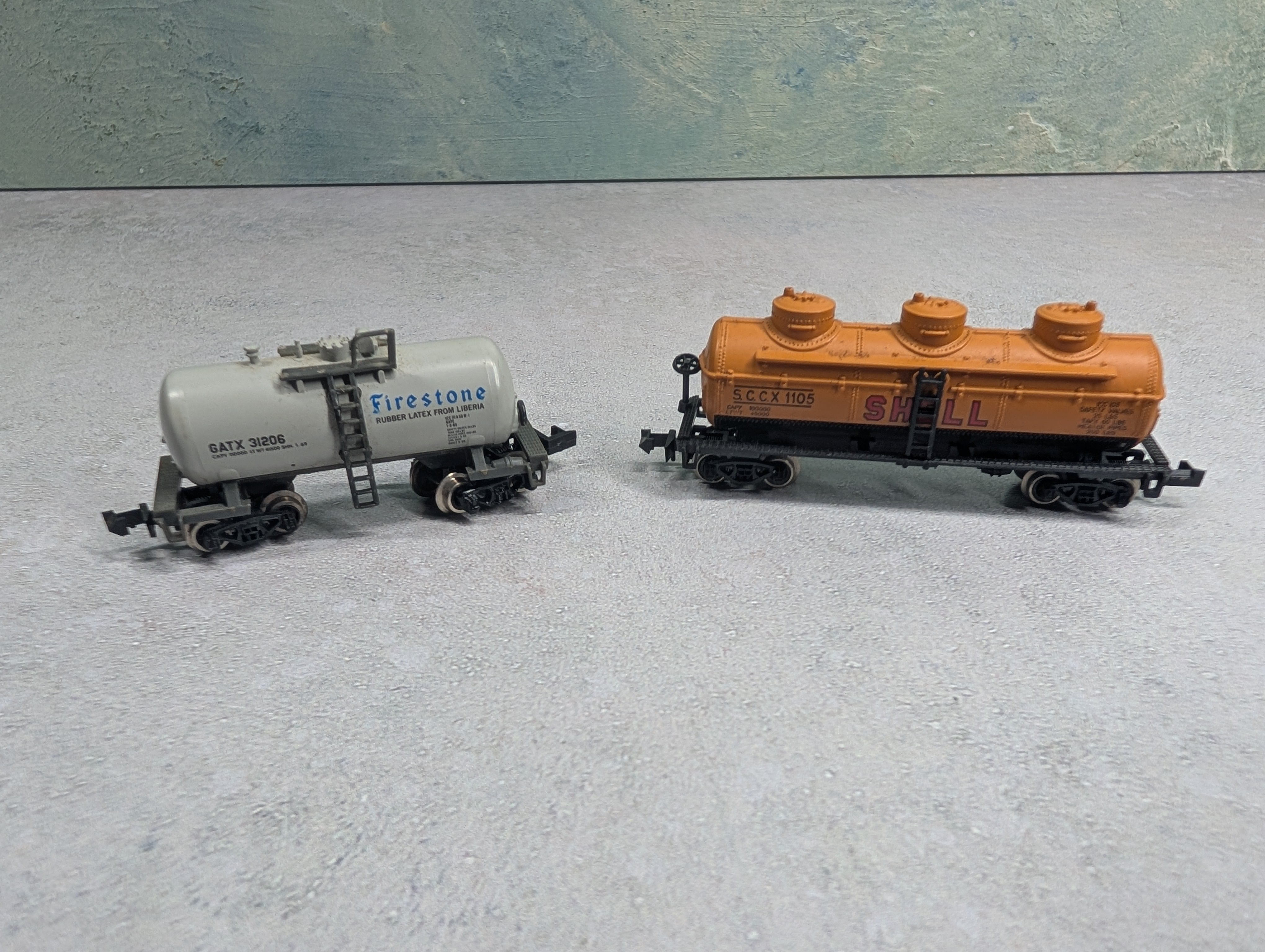 USED N Scale Tank Cars Shell, Firestone (2 pcs)