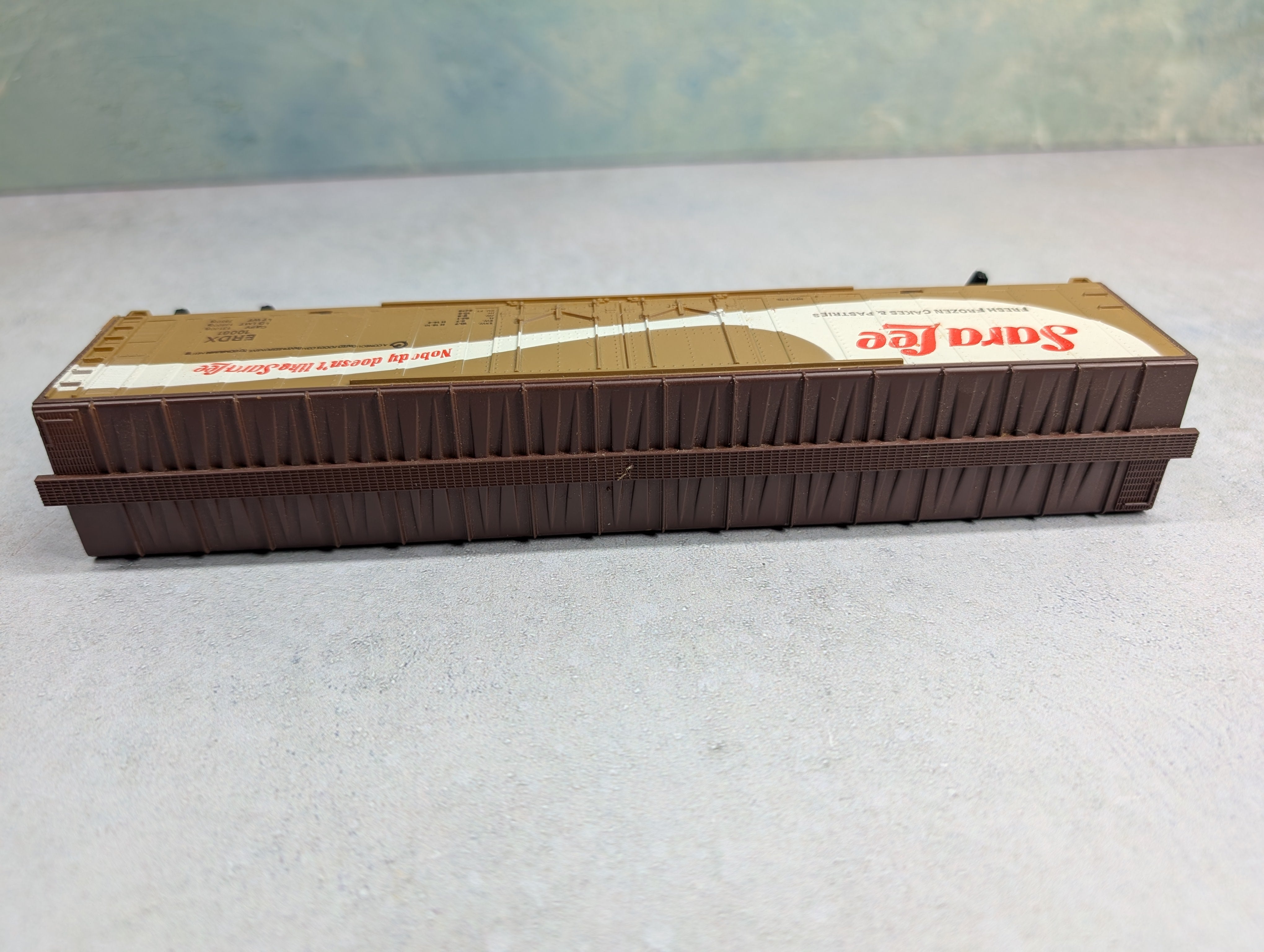 USED Tyco HO Scale 60' Billboard Box Car Sara Lee ERDX #10061