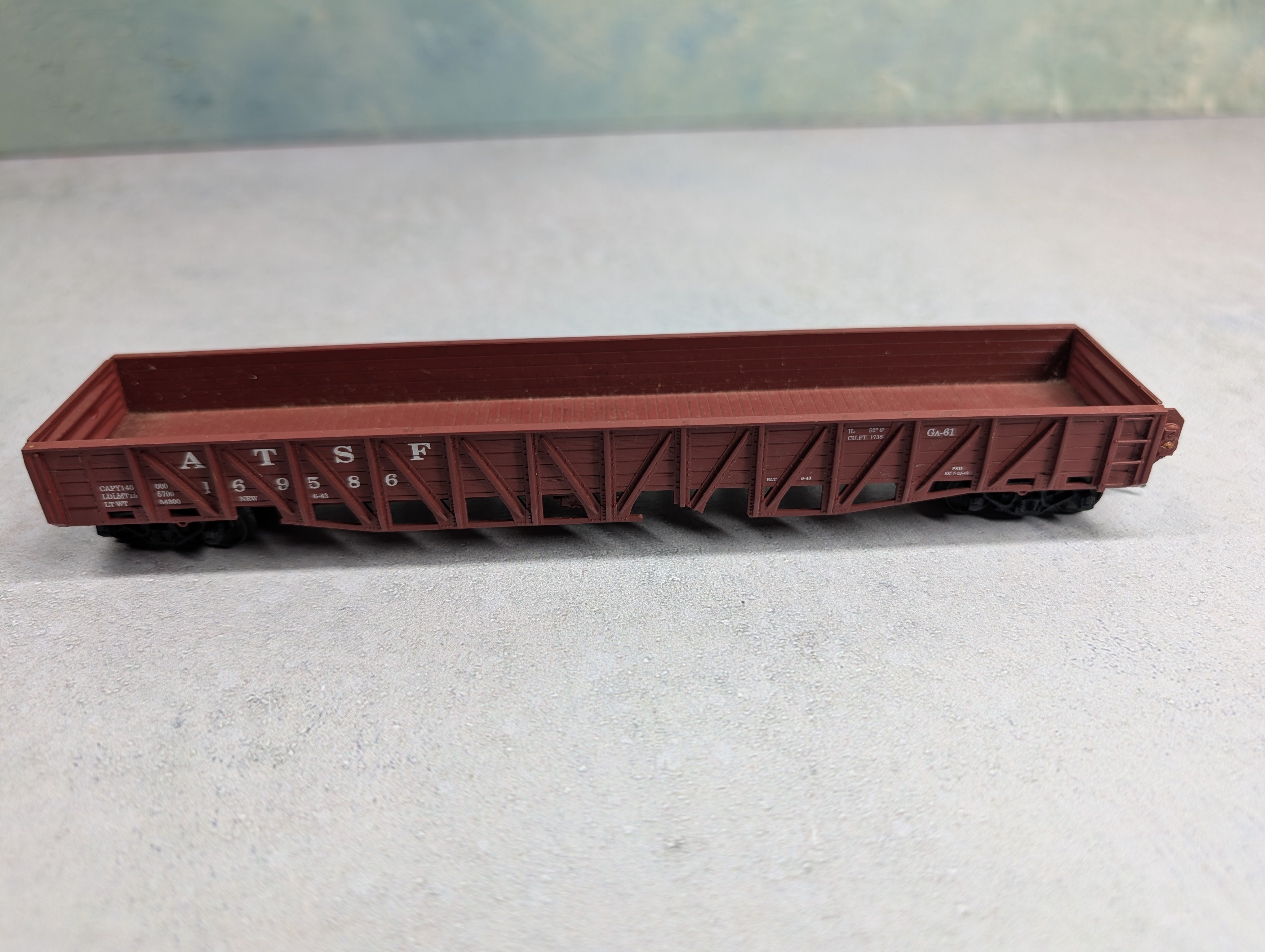 USED HO Scale Gondola ATSF #169586