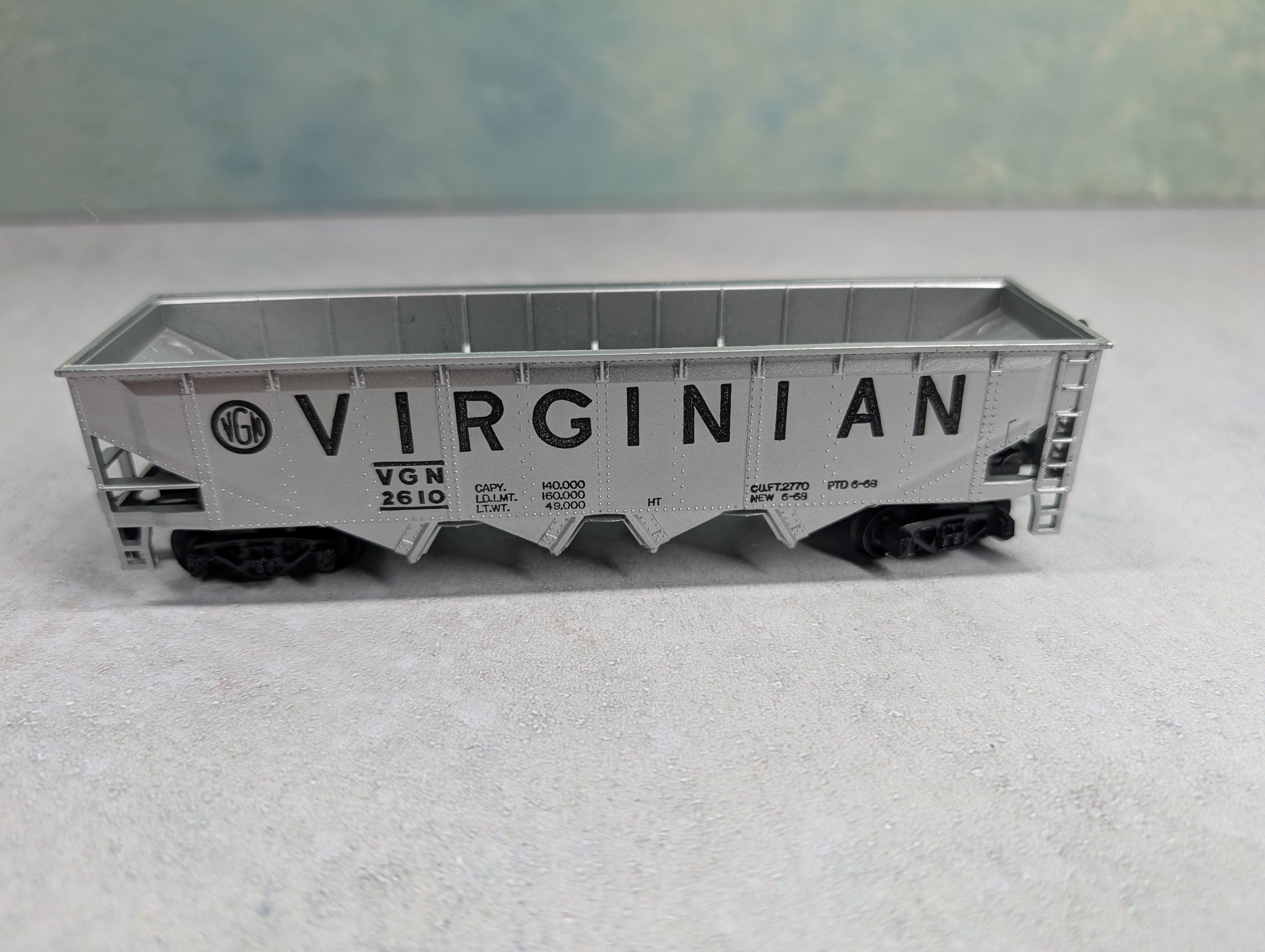 USED Tyco HO Scale 4 Bay Open Hopper Virginian VGN #2610