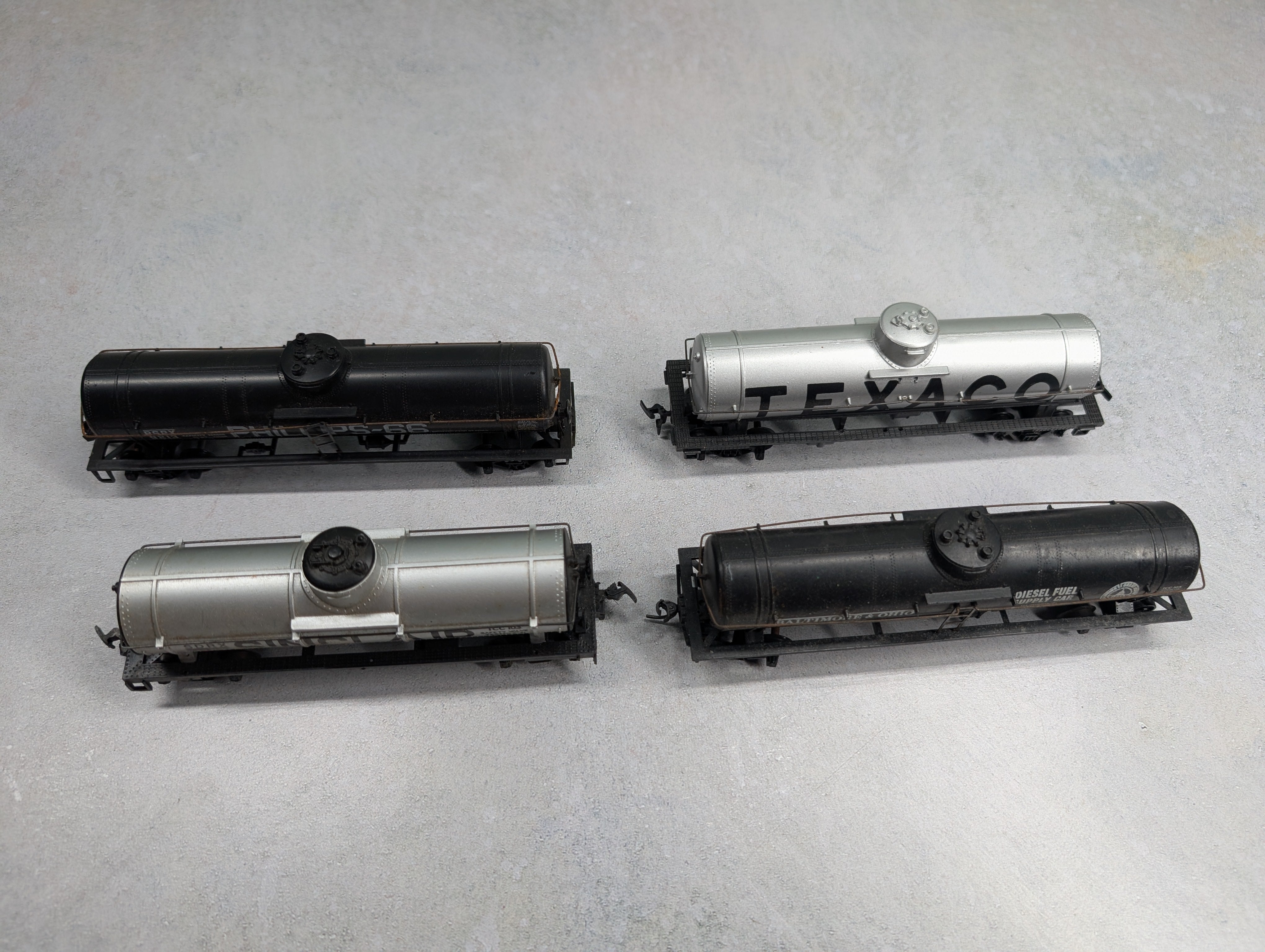 USED HO Scale Single Dome Tank Cars Sinclair, Phillips 66, B&O, Texaco