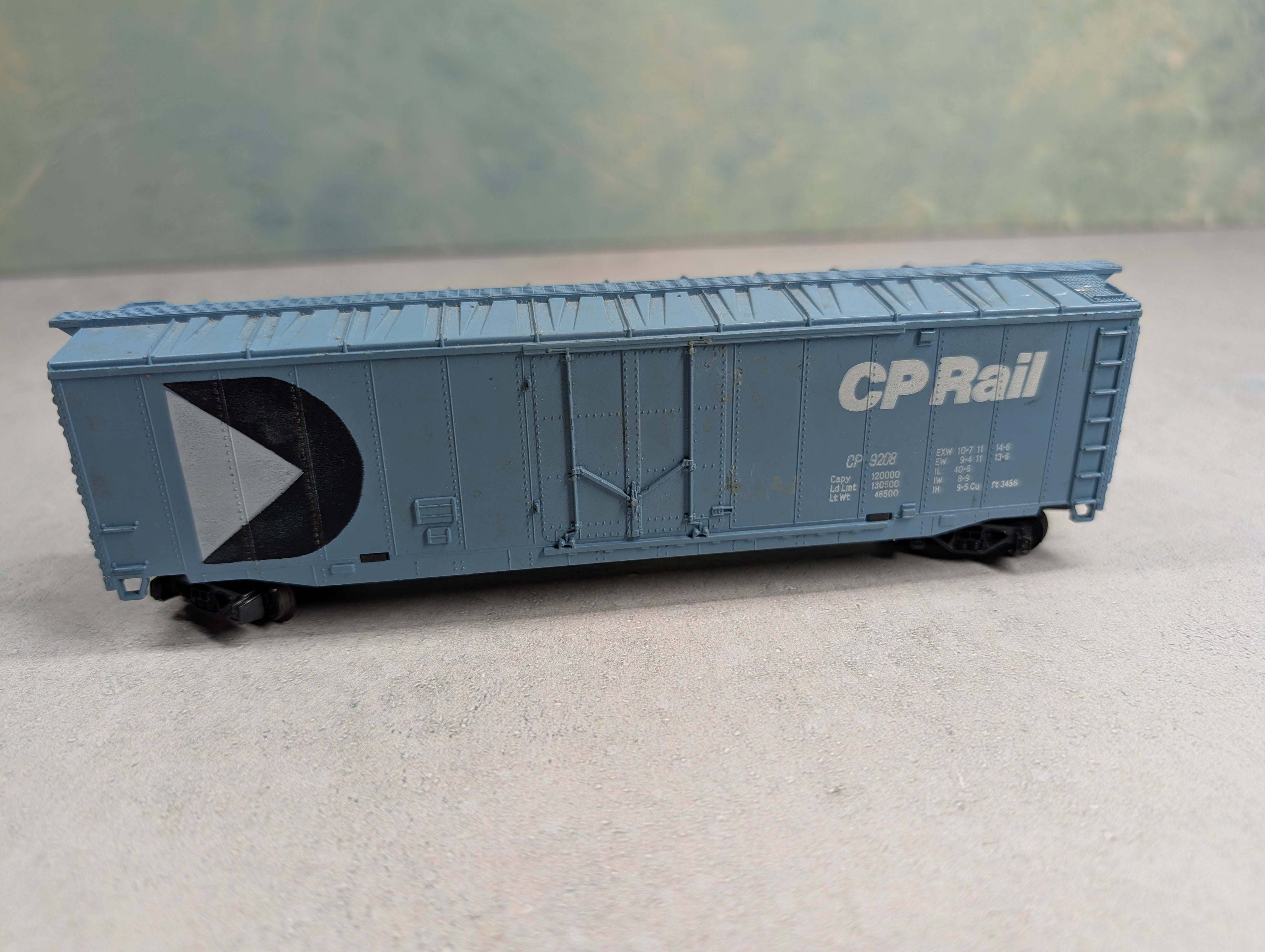 USED Tyco HO Scale 50' Box Car Canadian Pacific CP #9208