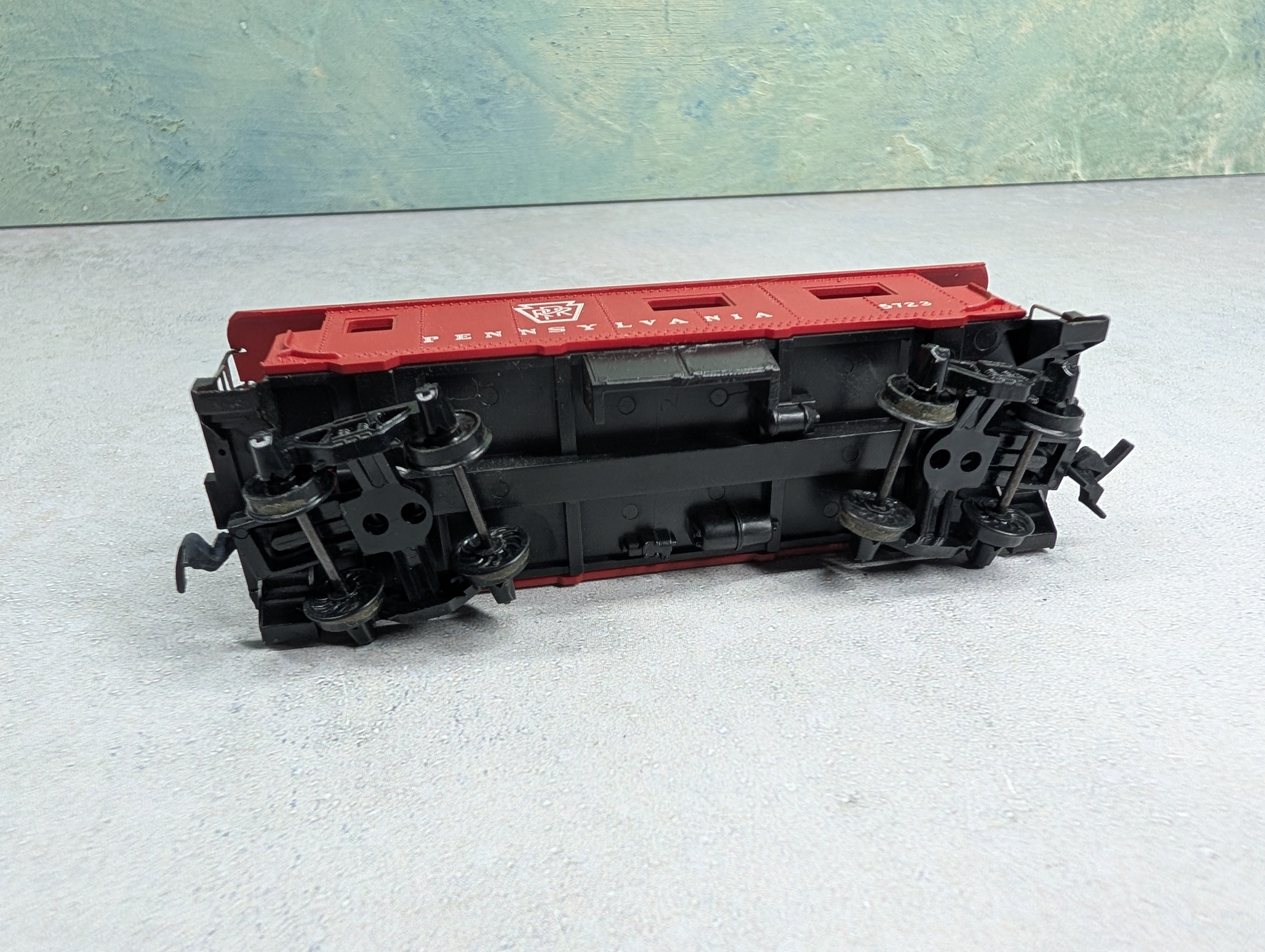 USED Tyco HO Scale Caboose Pennsylvania #5723