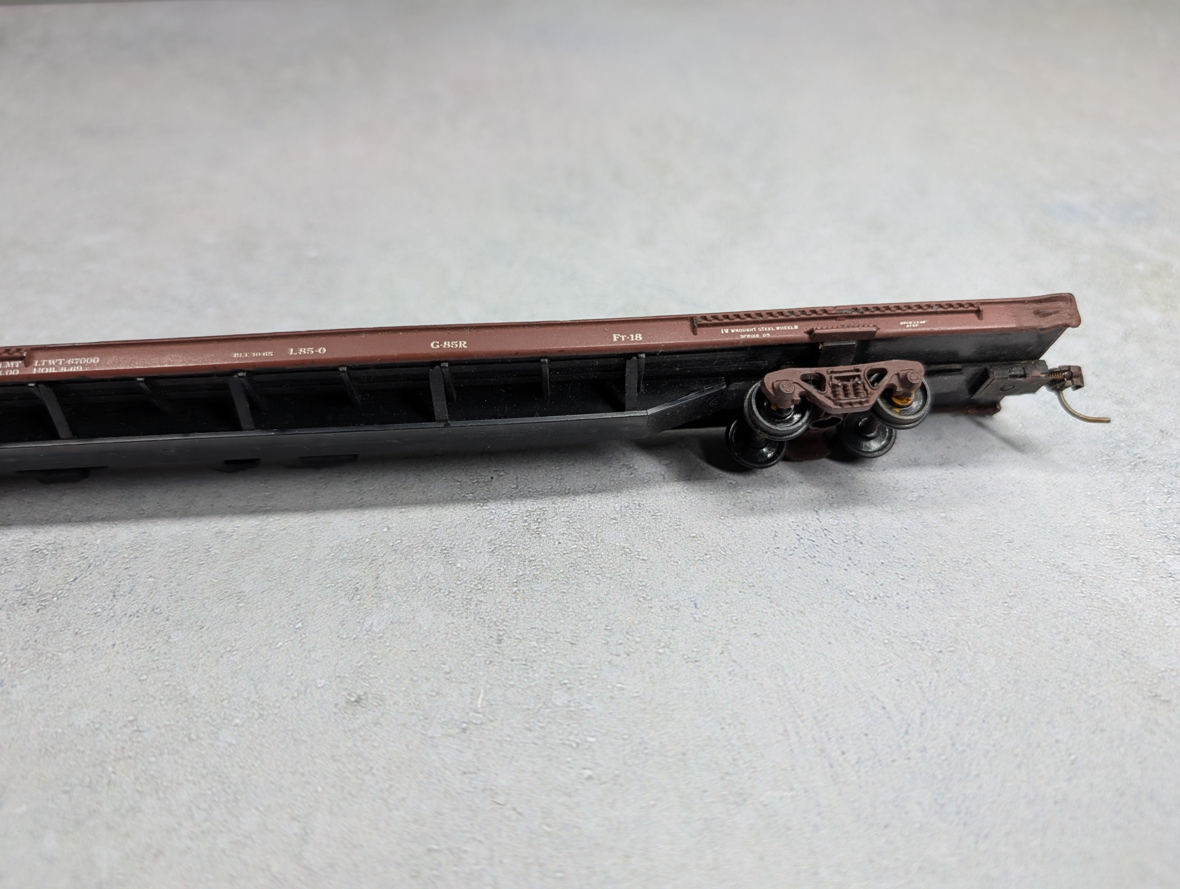 USED Athearn HO Scale 85' Flat Car Santa Fe ATSF #89102