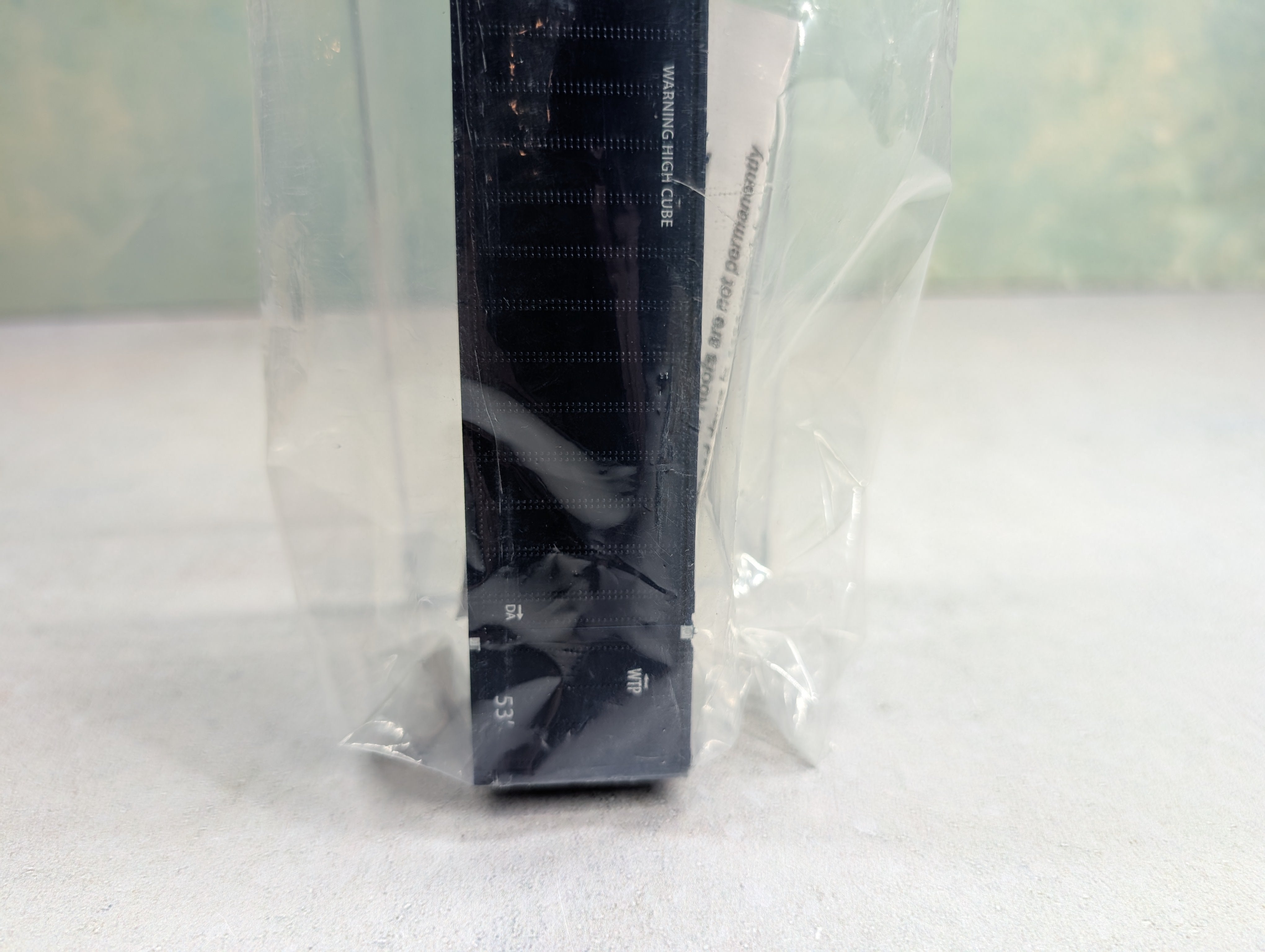 Con-Cor HO Scale 53' Smooth Side Container Florida East Coast XFEU #688625
