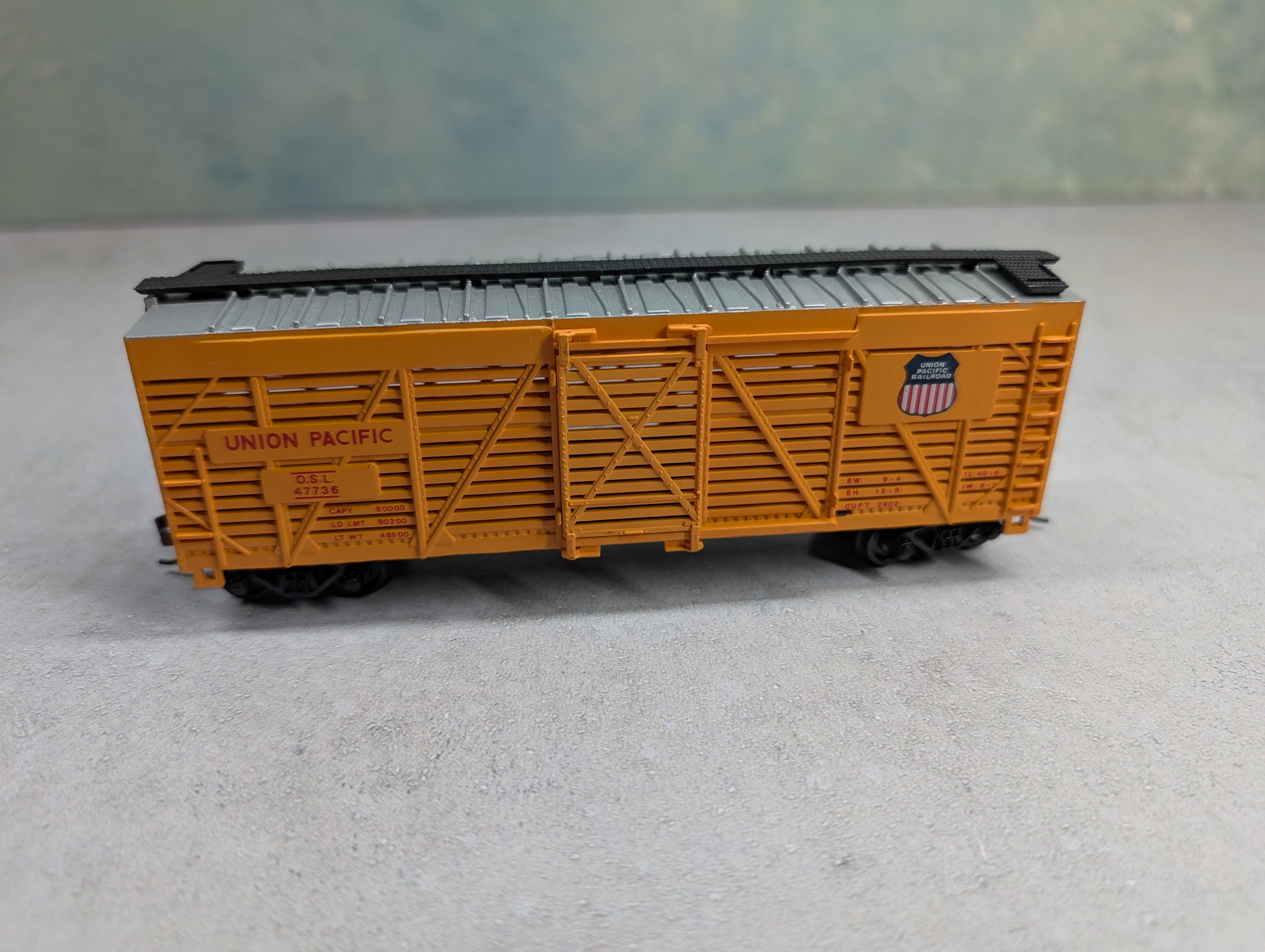 USED Bachmann HO Scale 40' Cattle Stock Car Union Pacific OSL #47736 Silver Series