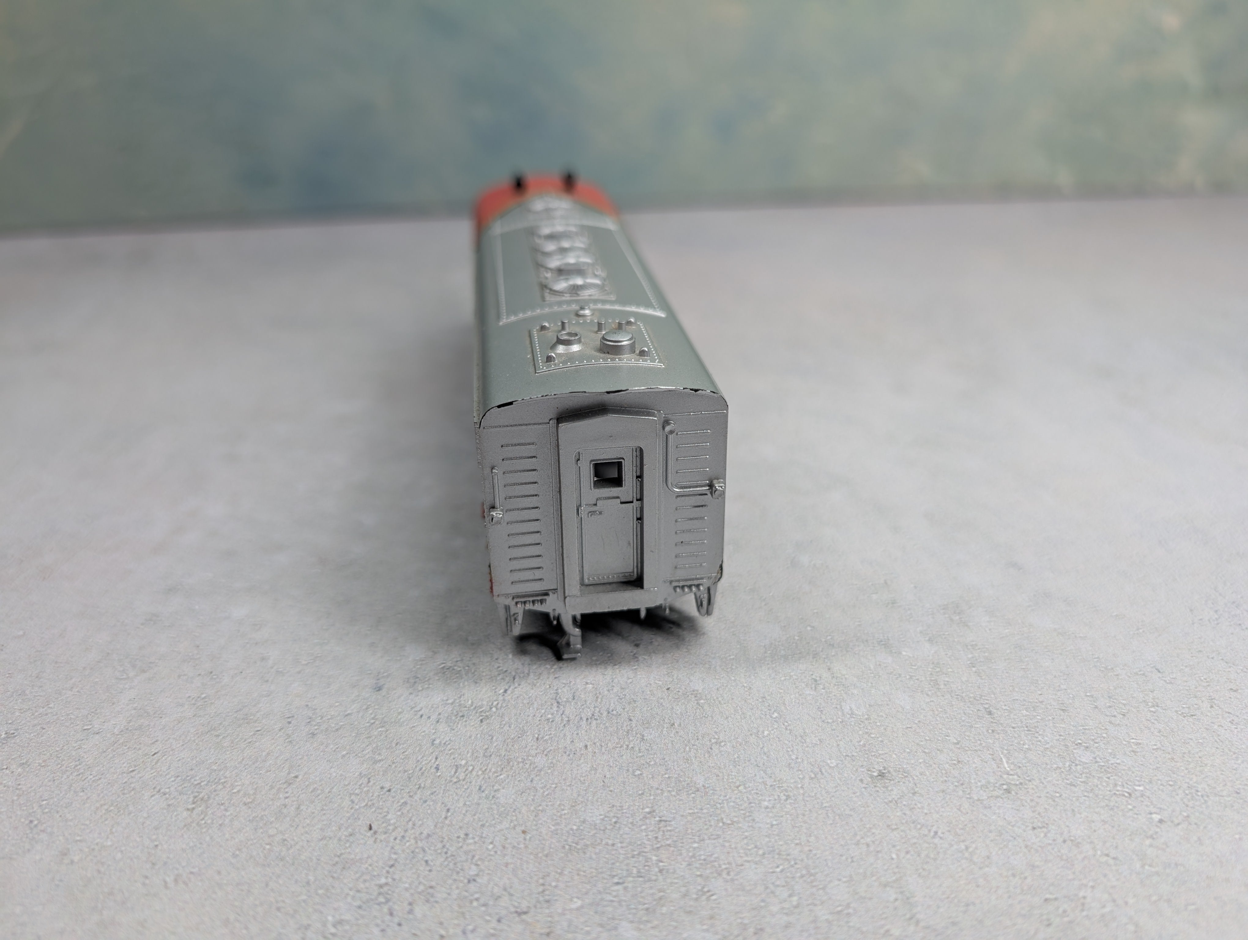 USED Athearn HO Scale A Unit Diesel Locomotive Santa Fe Runs DC
