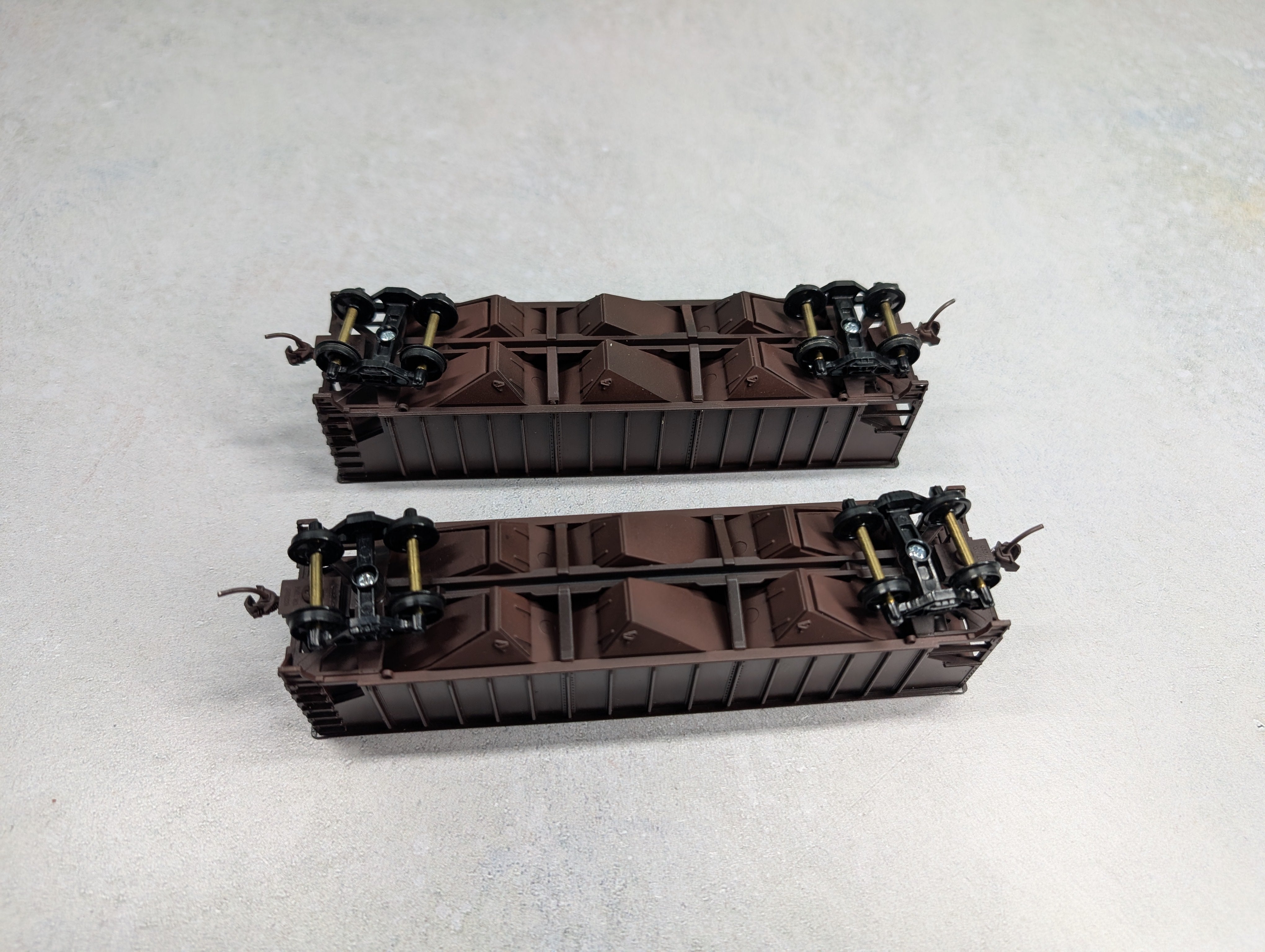 USED Stewart Hobbies 10000 HO Scale NYC/AAR 70 Ton 14 Panel Triple Hopper Undecorated (2 pcs)