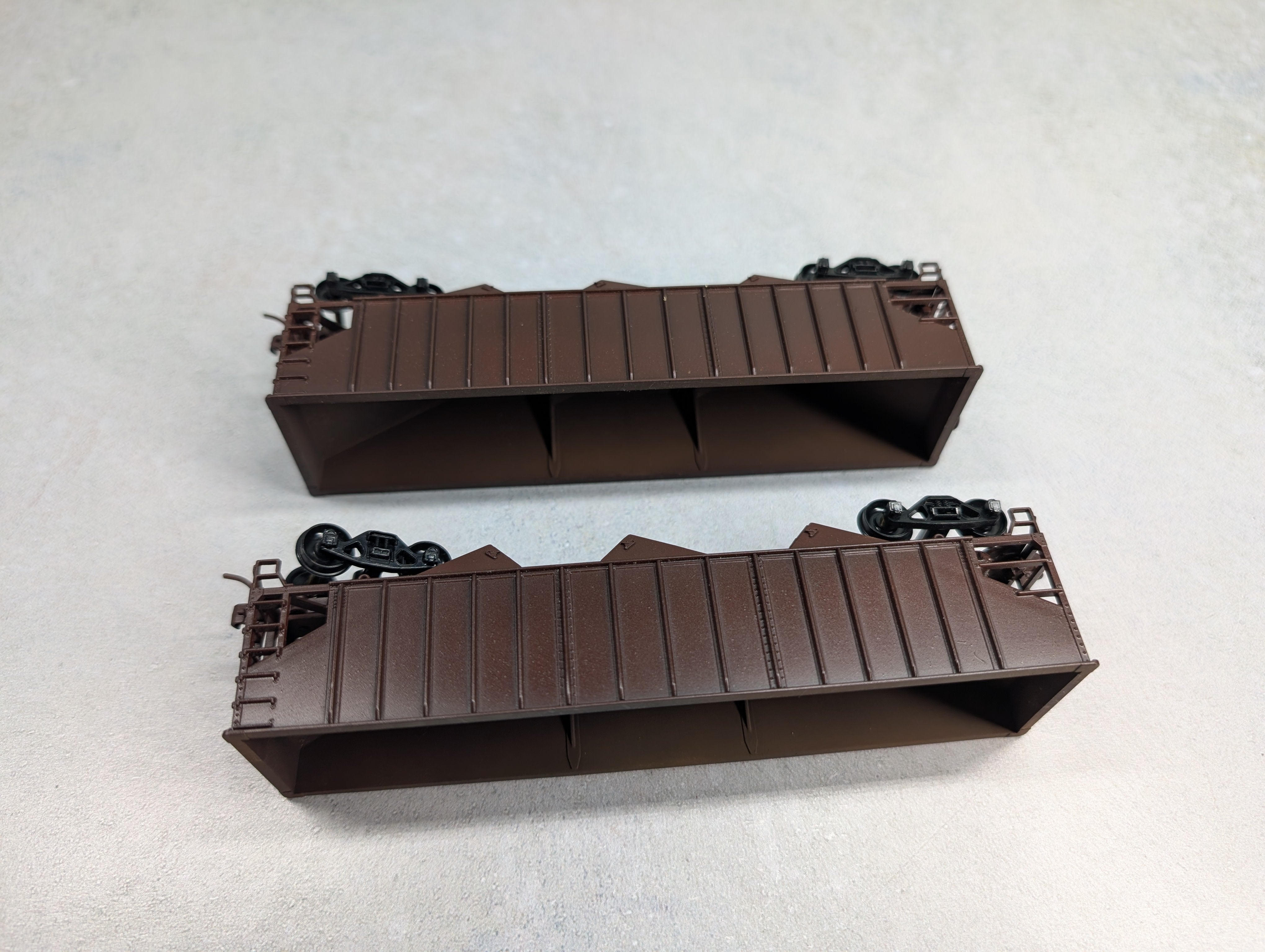 USED Stewart Hobbies 10000 HO Scale NYC/AAR 70 Ton 14 Panel Triple Hopper Undecorated (2 pcs)
