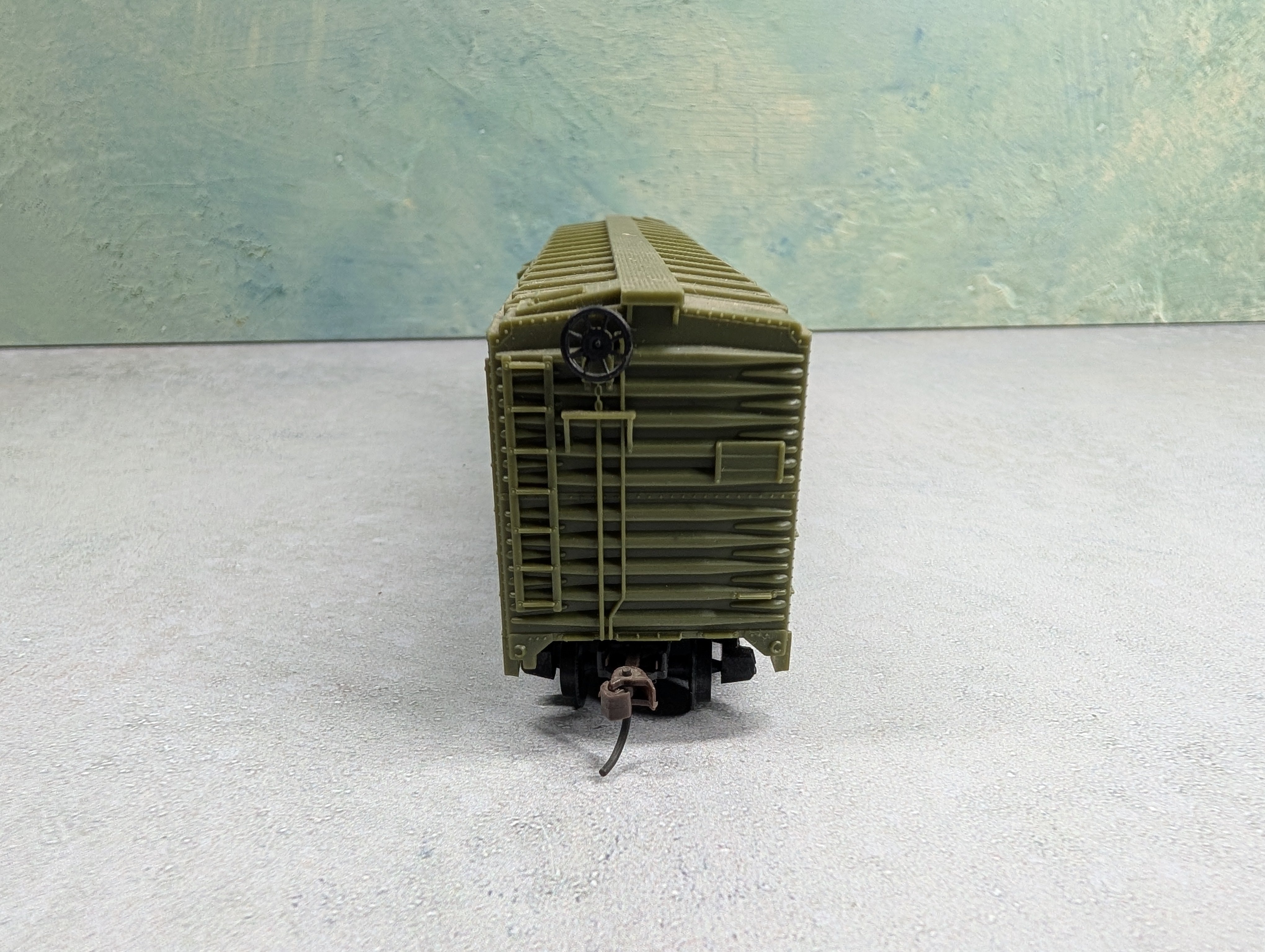 USED AHM HO Scale Hidden Artillery Tank Buster 50' Box Car US Army #61242