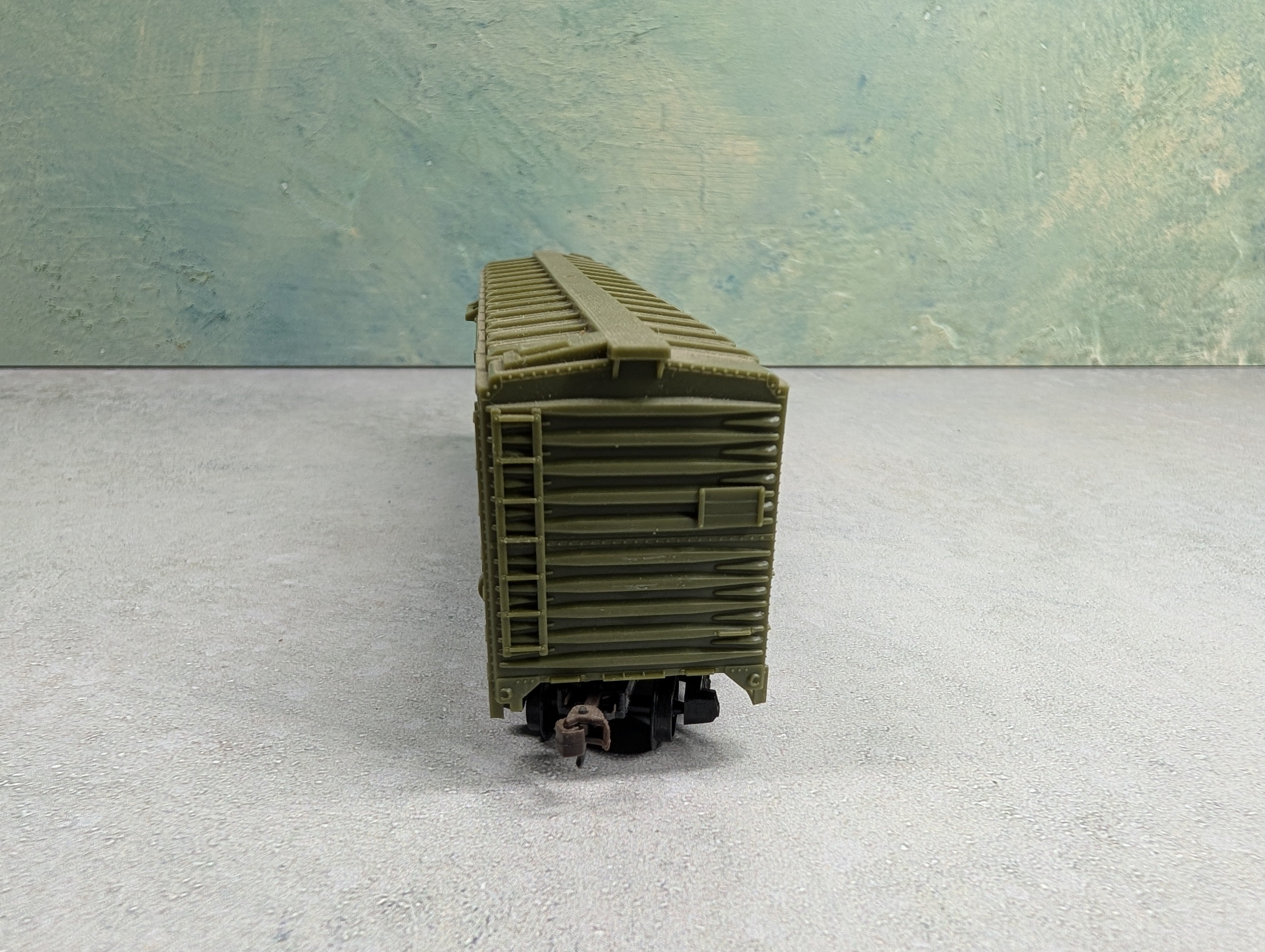 USED AHM HO Scale Hidden Artillery Tank Buster 50' Box Car US Army #61242
