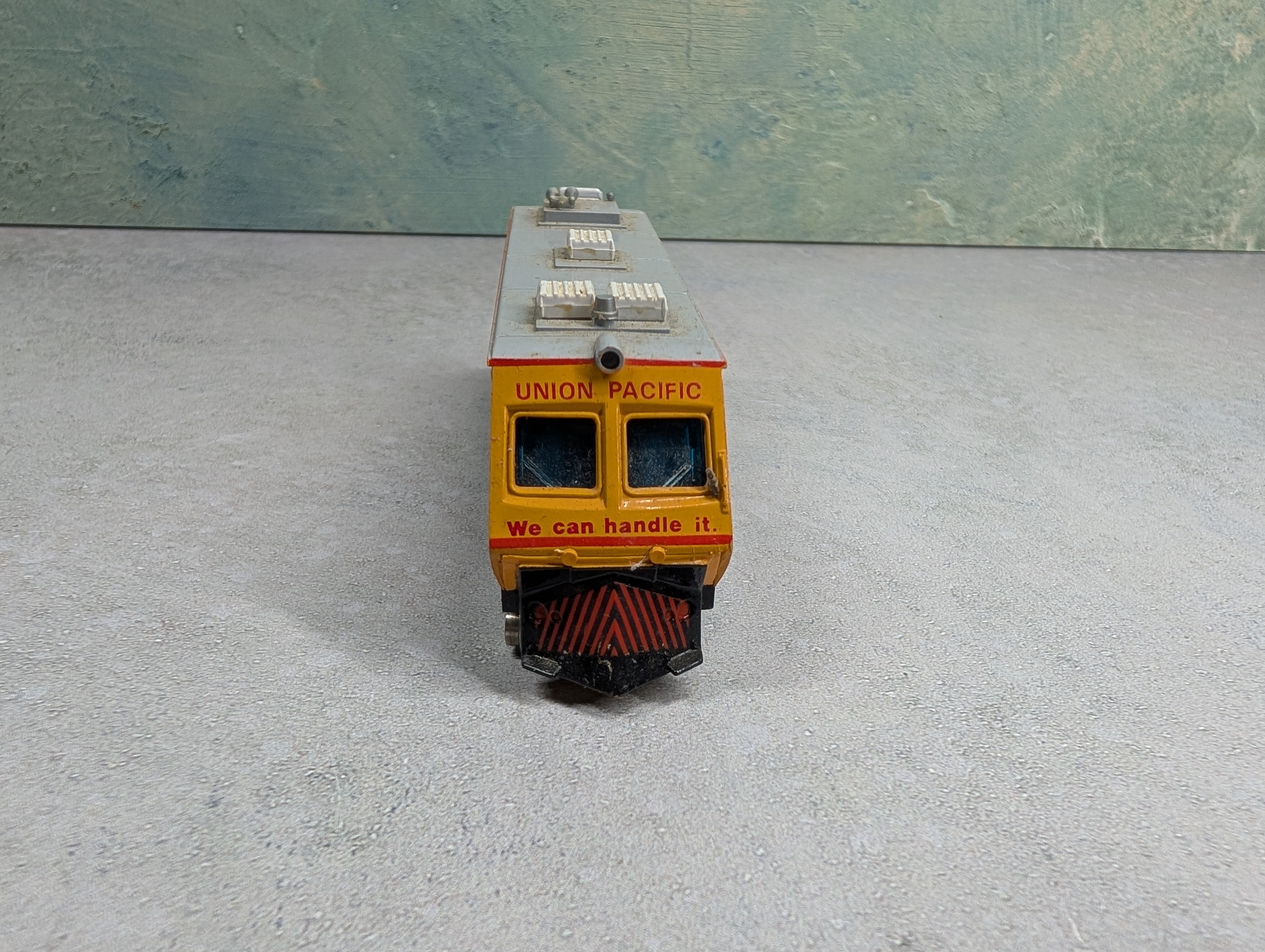 USED Bachmann HO Scale Plasser EM80C Track Cleaner Union Pacific #EC1 Parts/Repairs DC