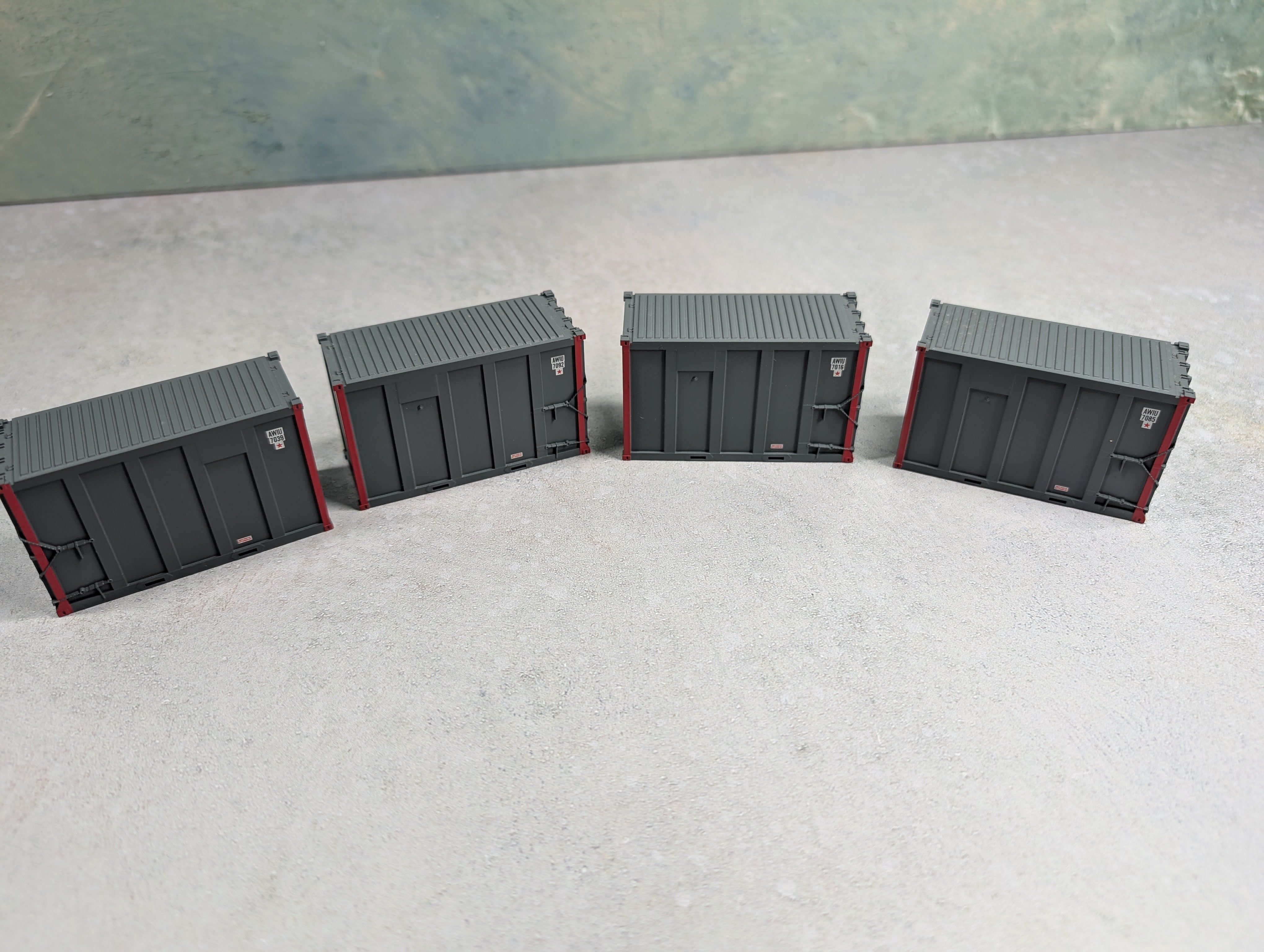 USED Atlas HO Scale 20' High-Cube Trash Container AWIU (4 pcs)