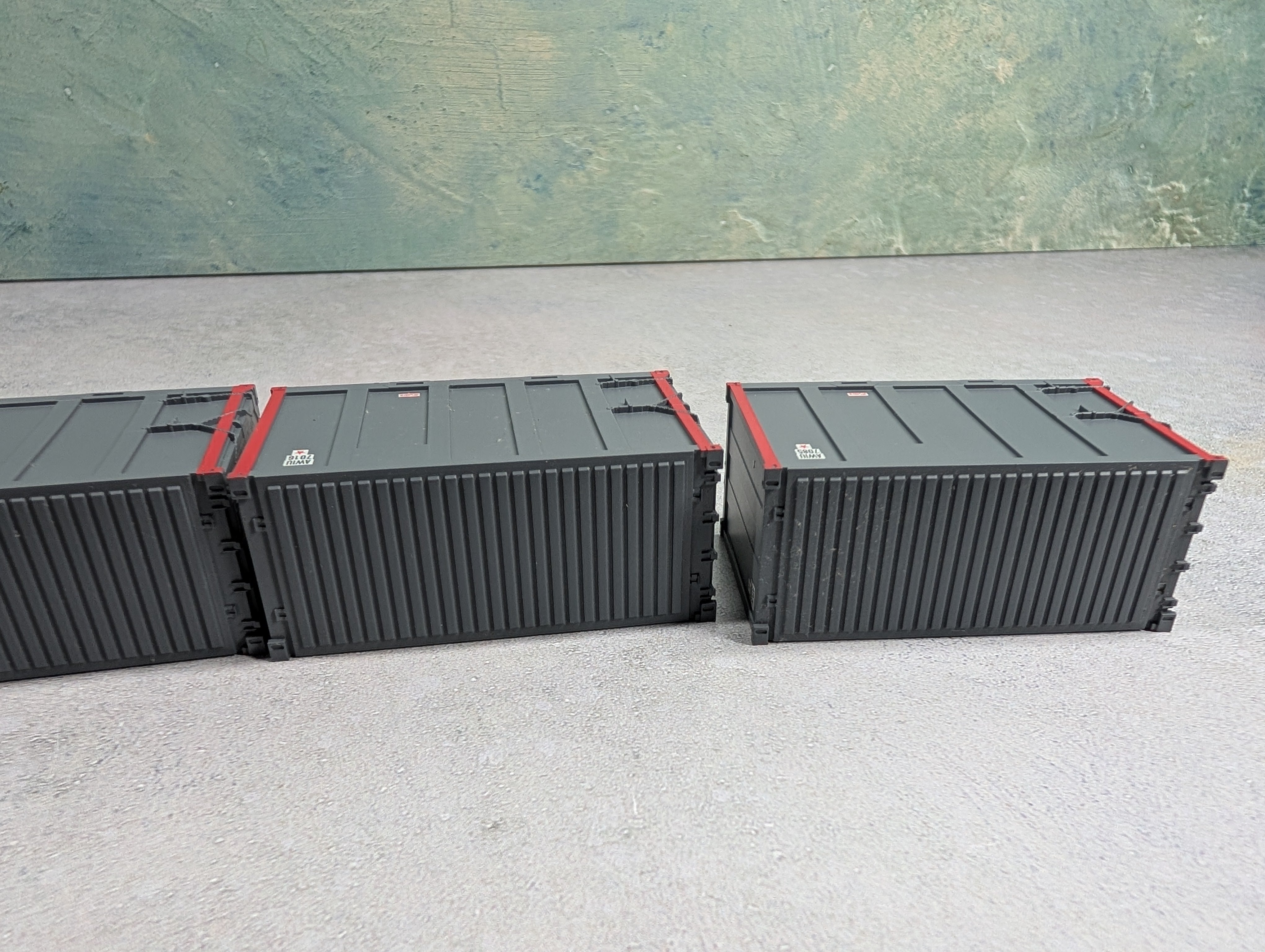 USED Atlas HO Scale 20' High-Cube Trash Container AWIU (4 pcs)