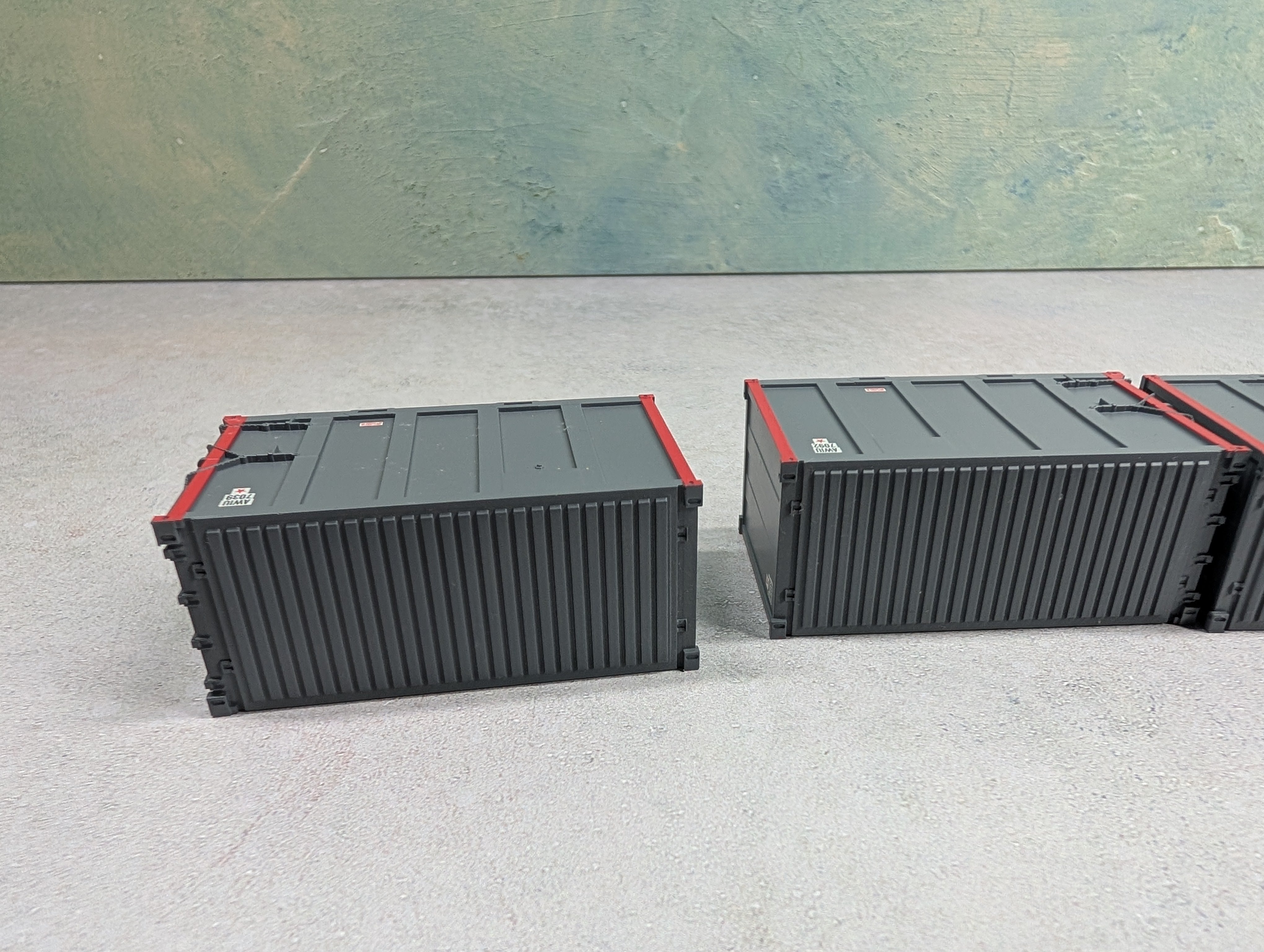 USED Atlas HO Scale 20' High-Cube Trash Container AWIU (4 pcs)