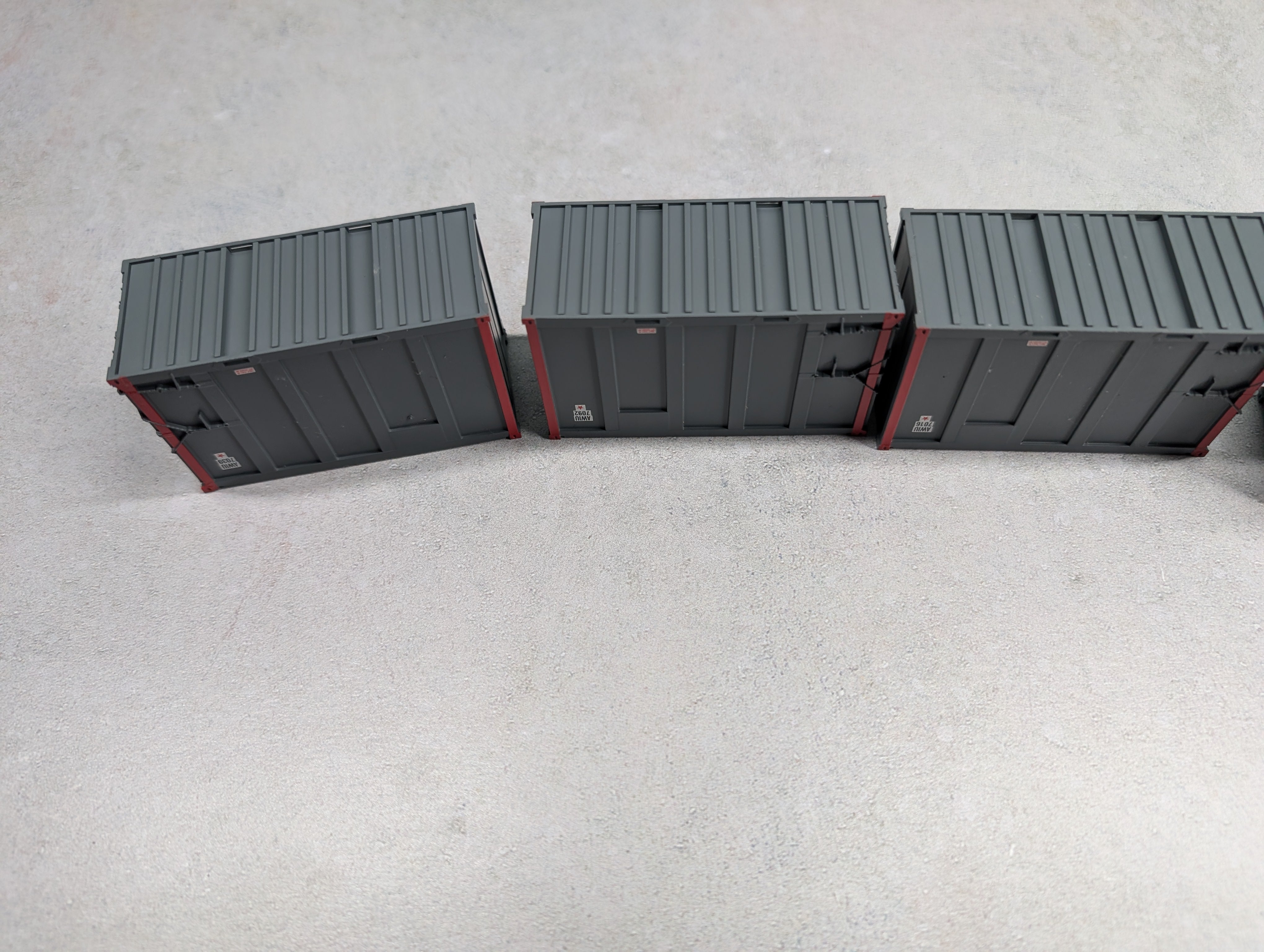 USED Atlas HO Scale 20' High-Cube Trash Container AWIU (4 pcs)