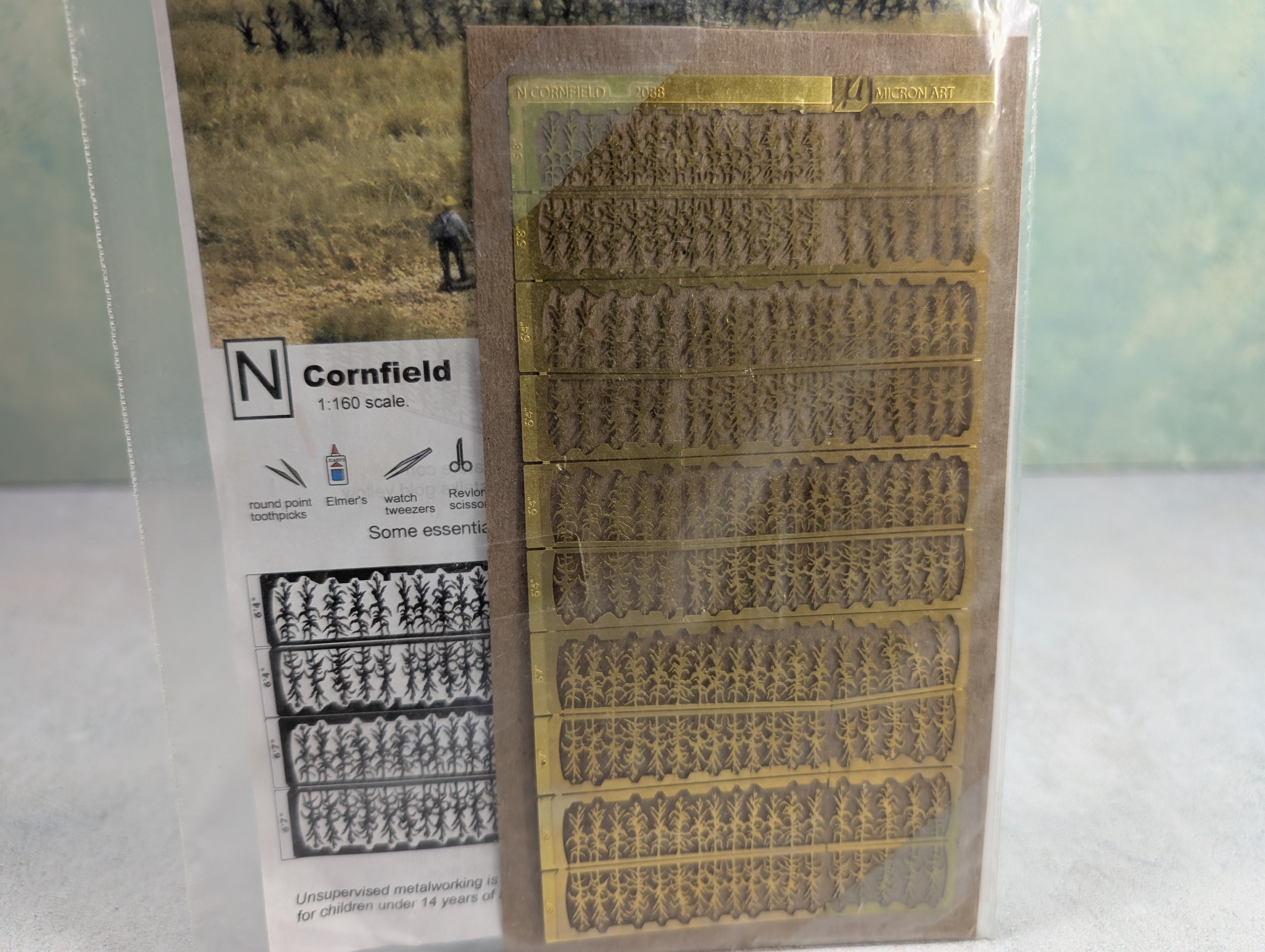 USED MicronArt 2088 N Scale Etched Metal Cornfield/Corn Stalks
