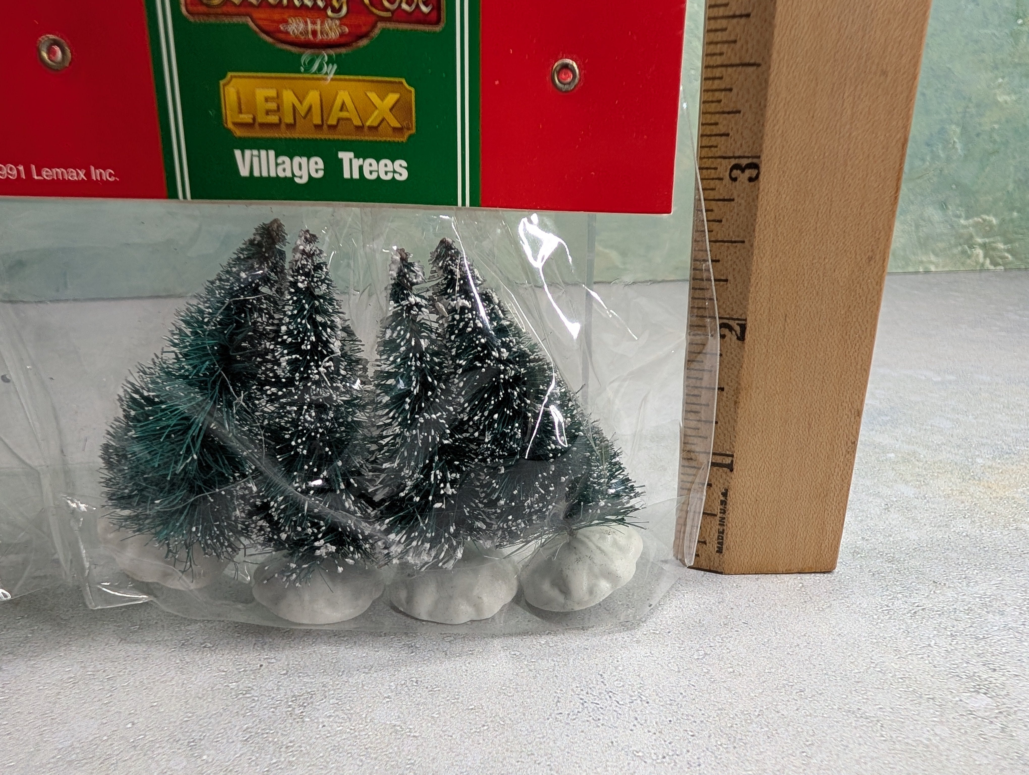 USED Lemax Multi Scale Snowy Trees (8 pcs)