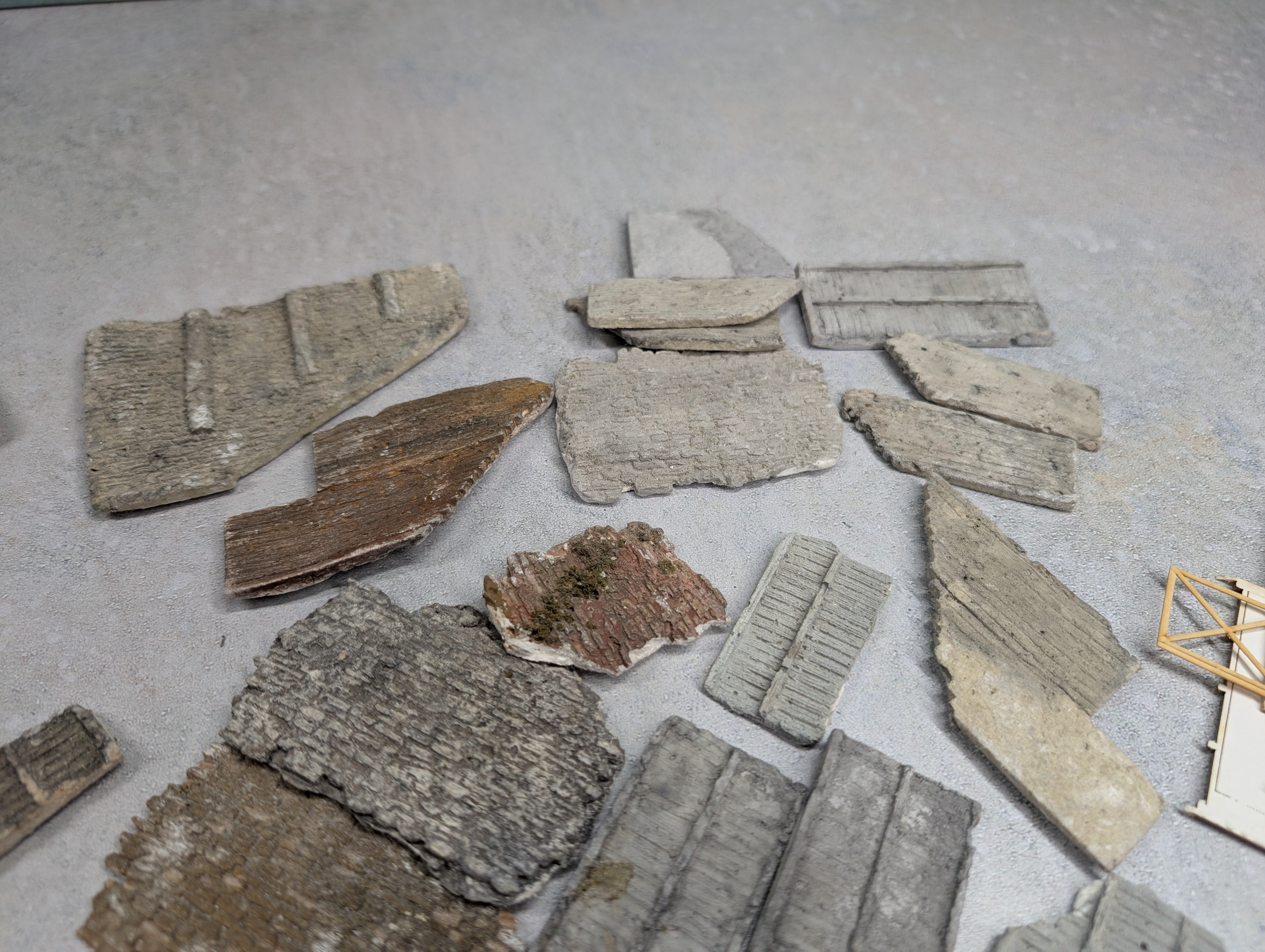 USED N Scale Lot of Various Parts & and Pieces
