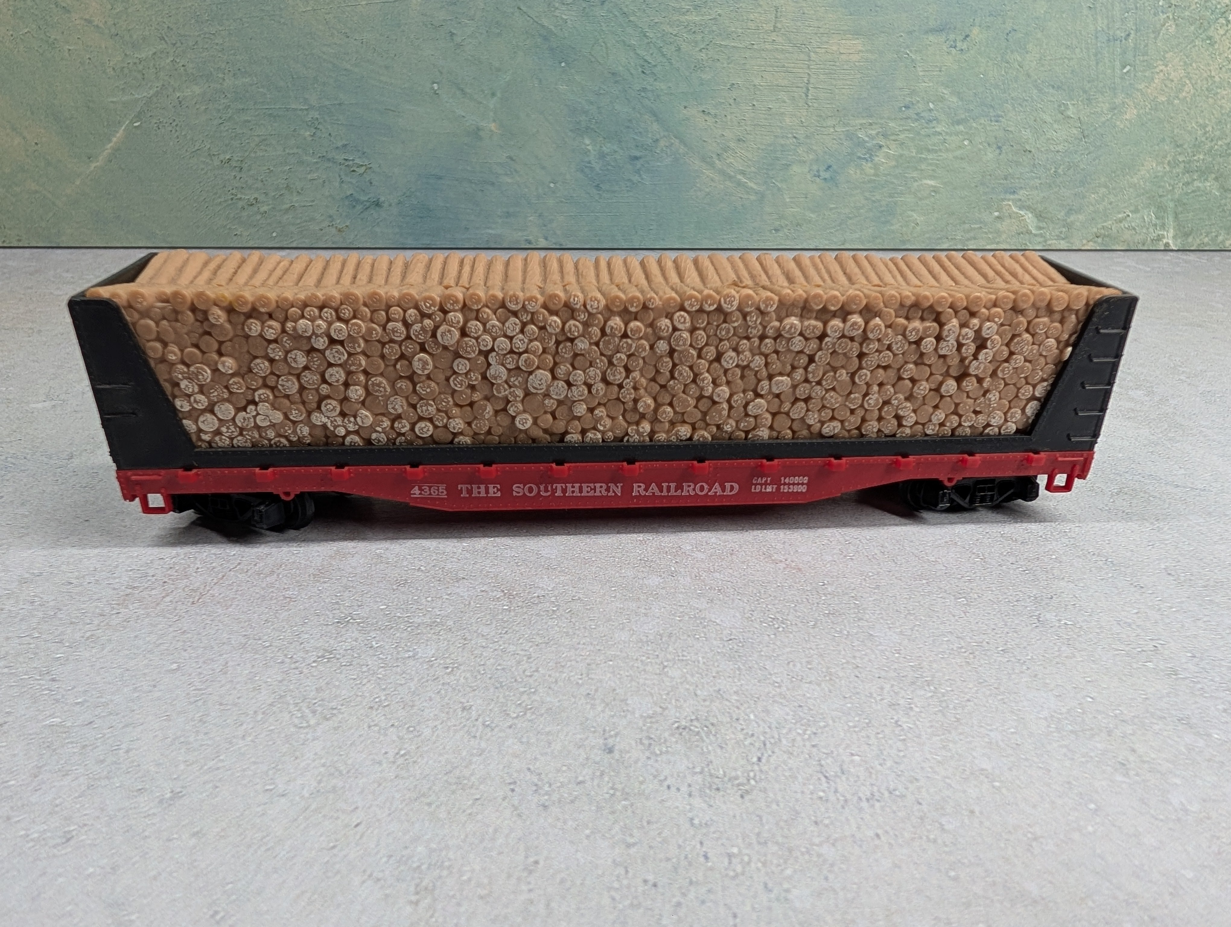 USED Mantua HO Scale Bulkhead Flat Car Southern #4365