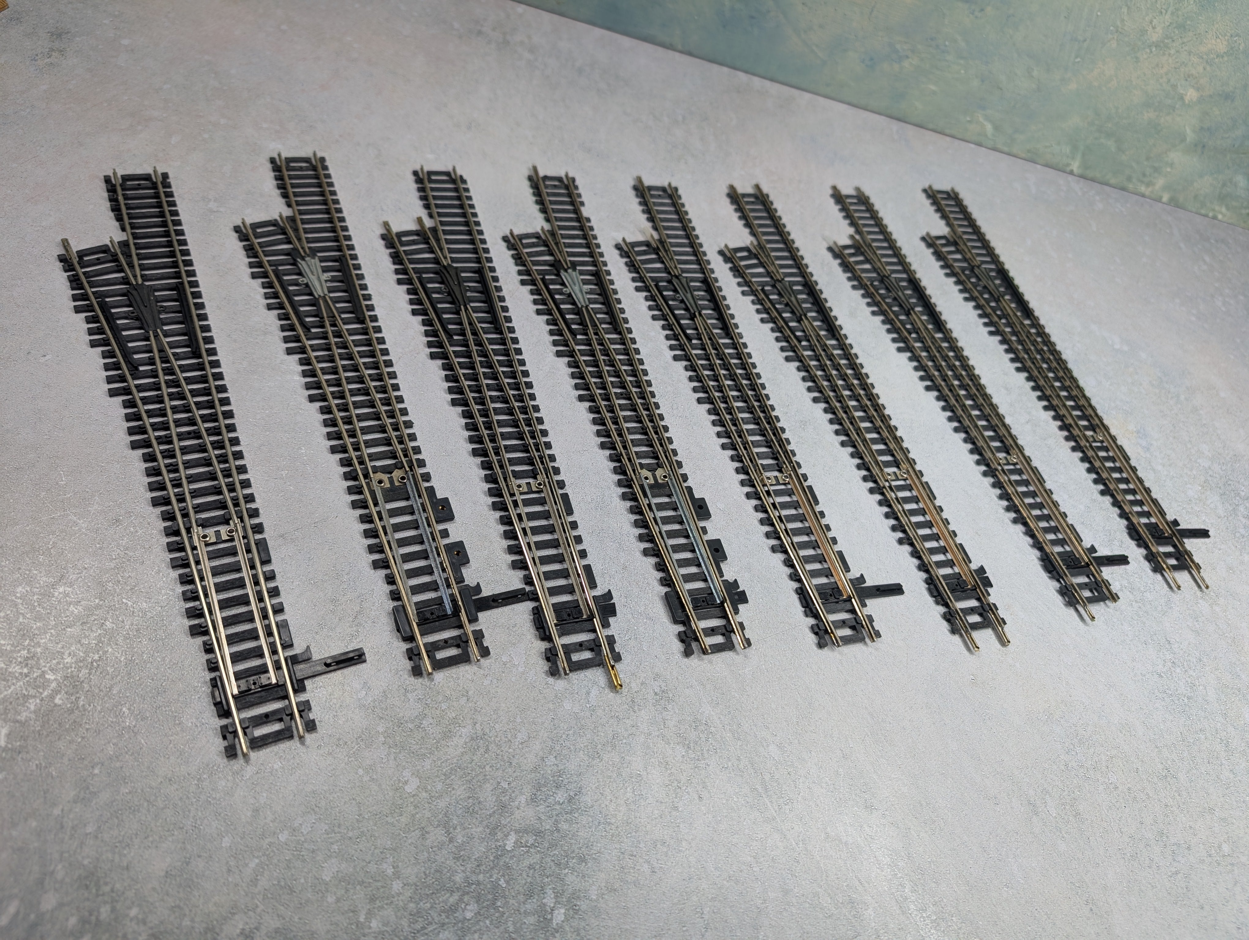 USED Atlas HO Scale #6 Left Switch Custom Line Code 100 Track (8 pcs)