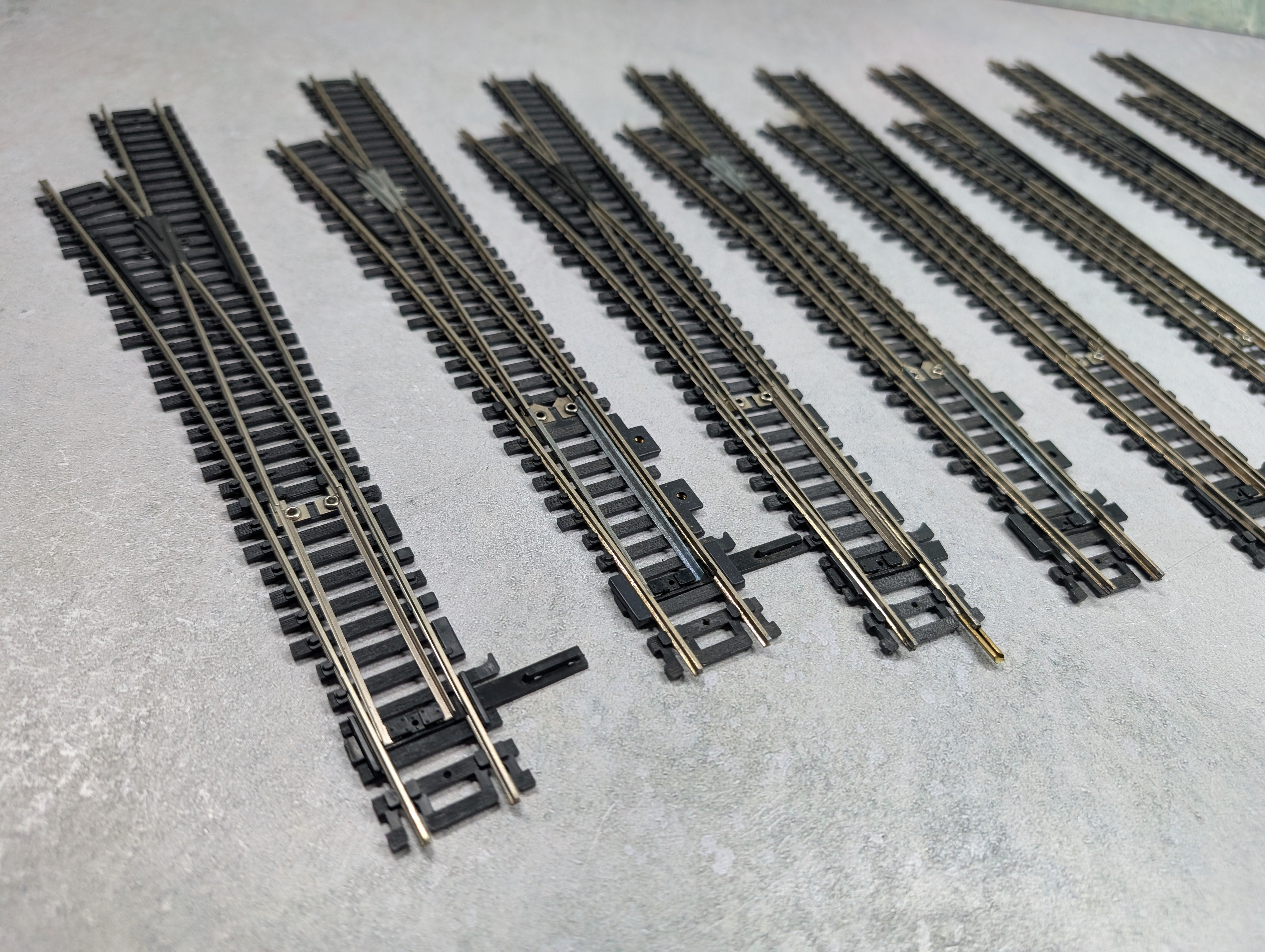 USED Atlas HO Scale #6 Left Switch Custom Line Code 100 Track (8 pcs)
