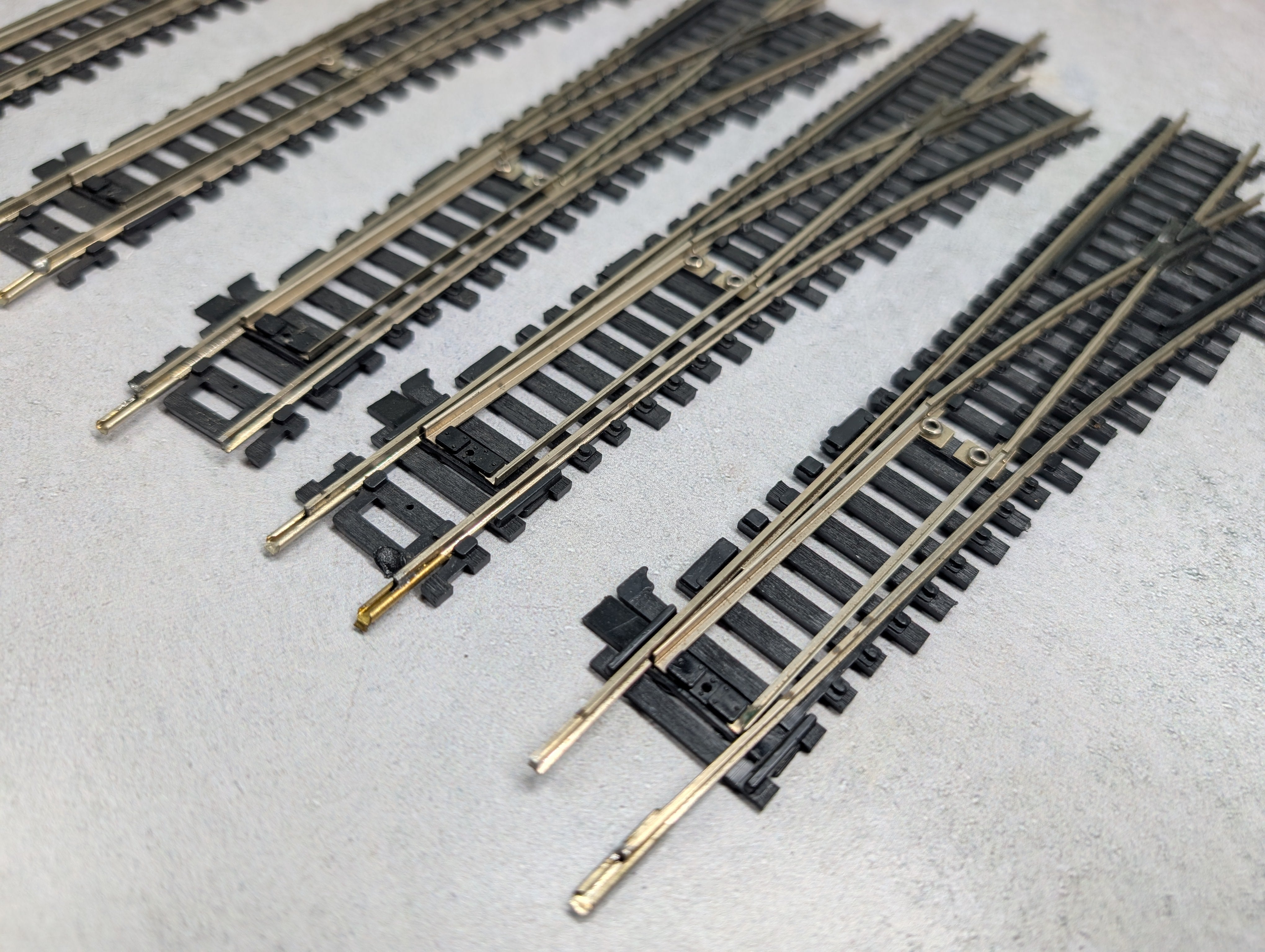 USED Atlas HO Scale #4 Right Switch Custom Line Code 100 Track (7 pcs)