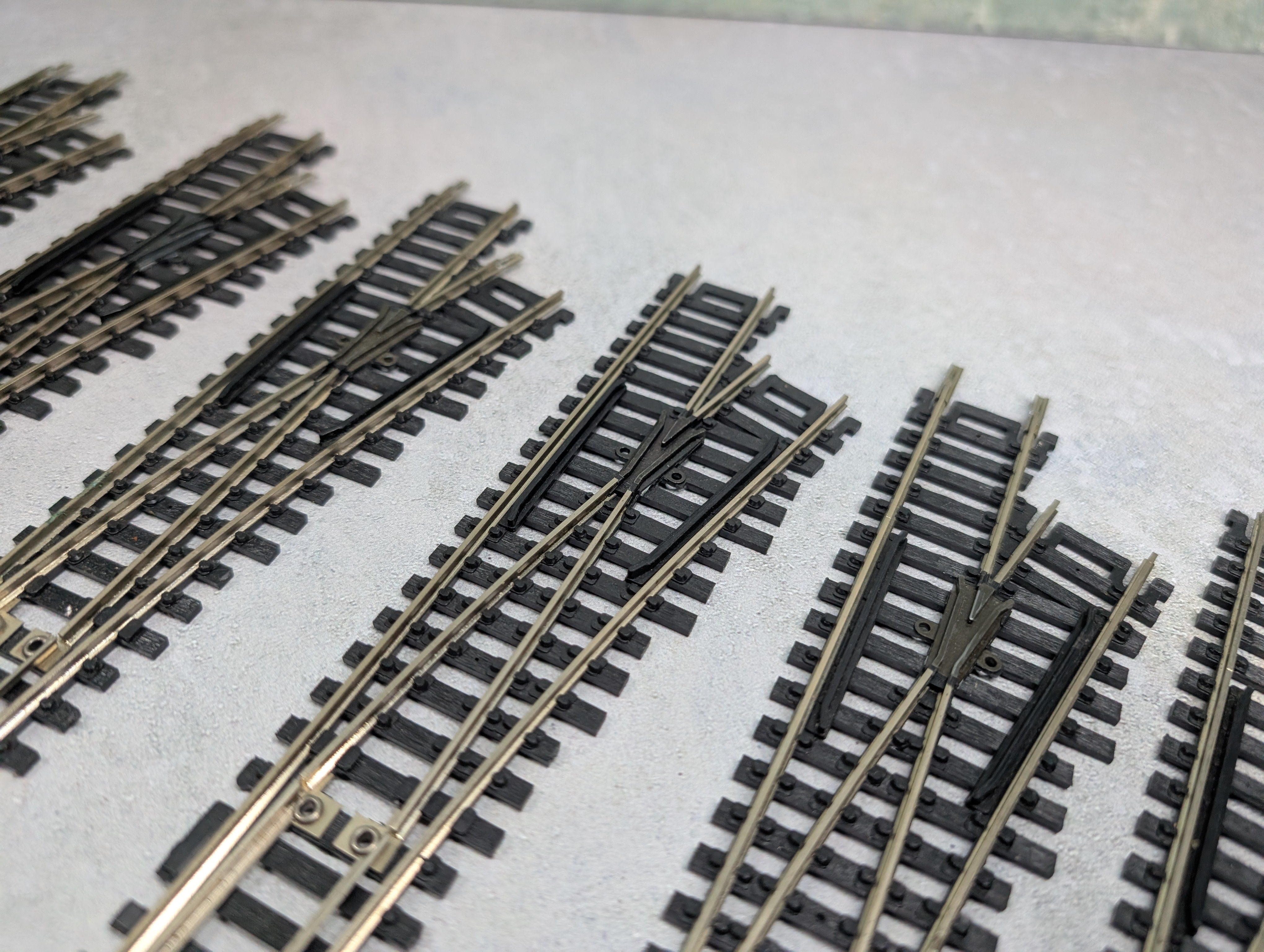 USED Atlas HO Scale #4 Right Switch Custom Line Code 100 Track (7 pcs)