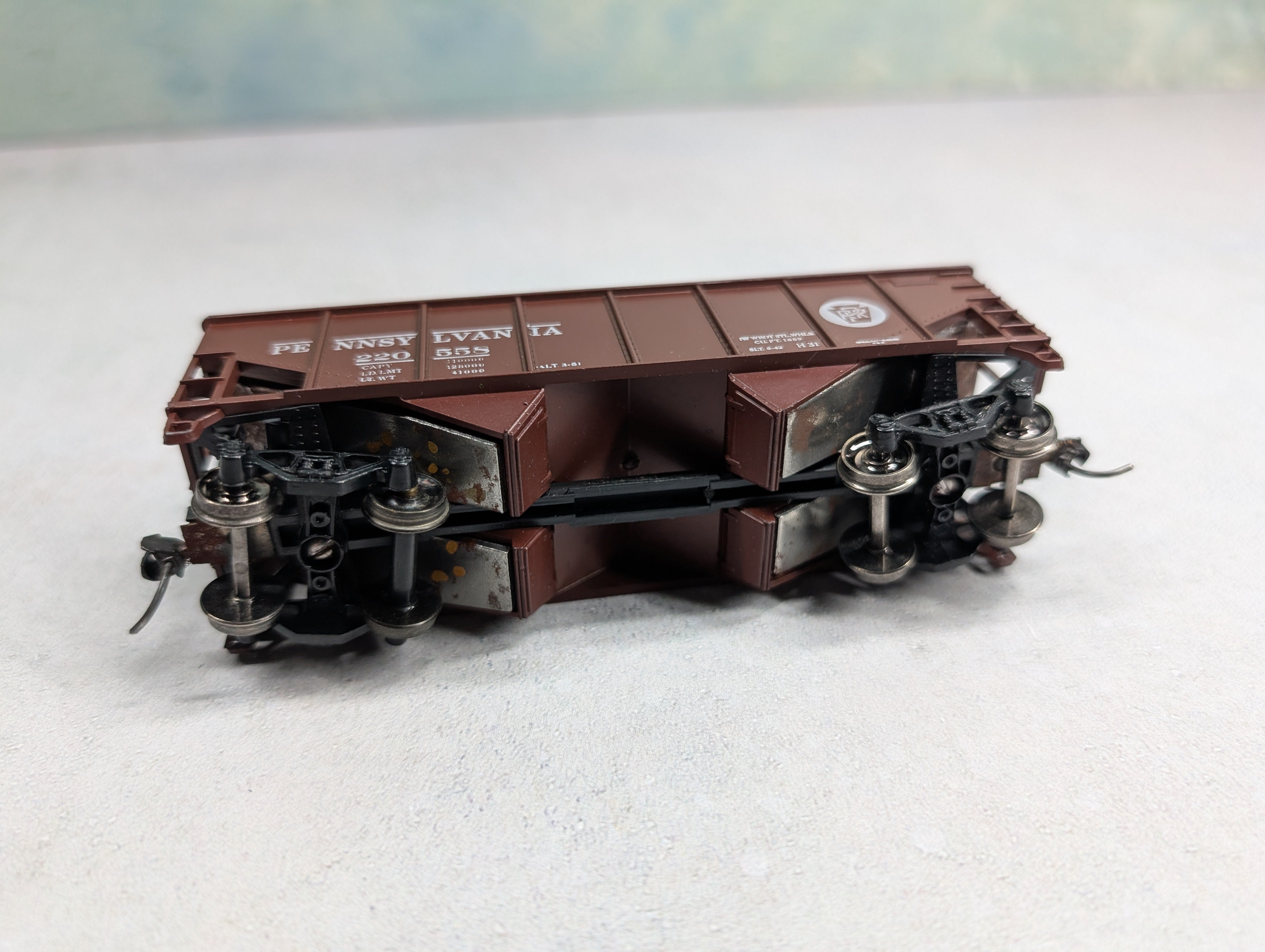 USED Athearn 5445 HO Scale 34' Ribbed Side Hopper Pennsylvania PRR #220558