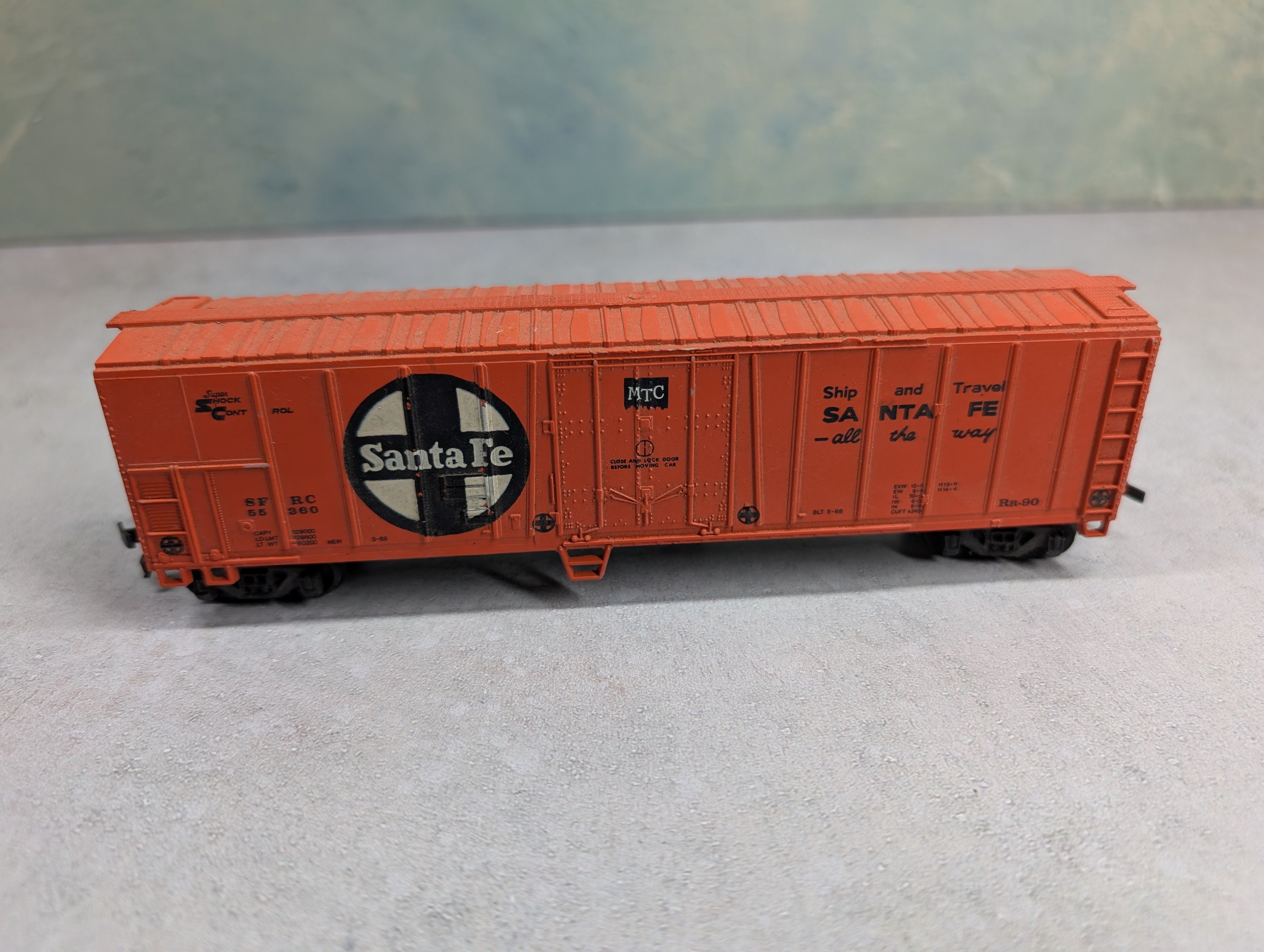 USED Bachmann HO Scale 50' Box Car Santa Fe SFRC #55360