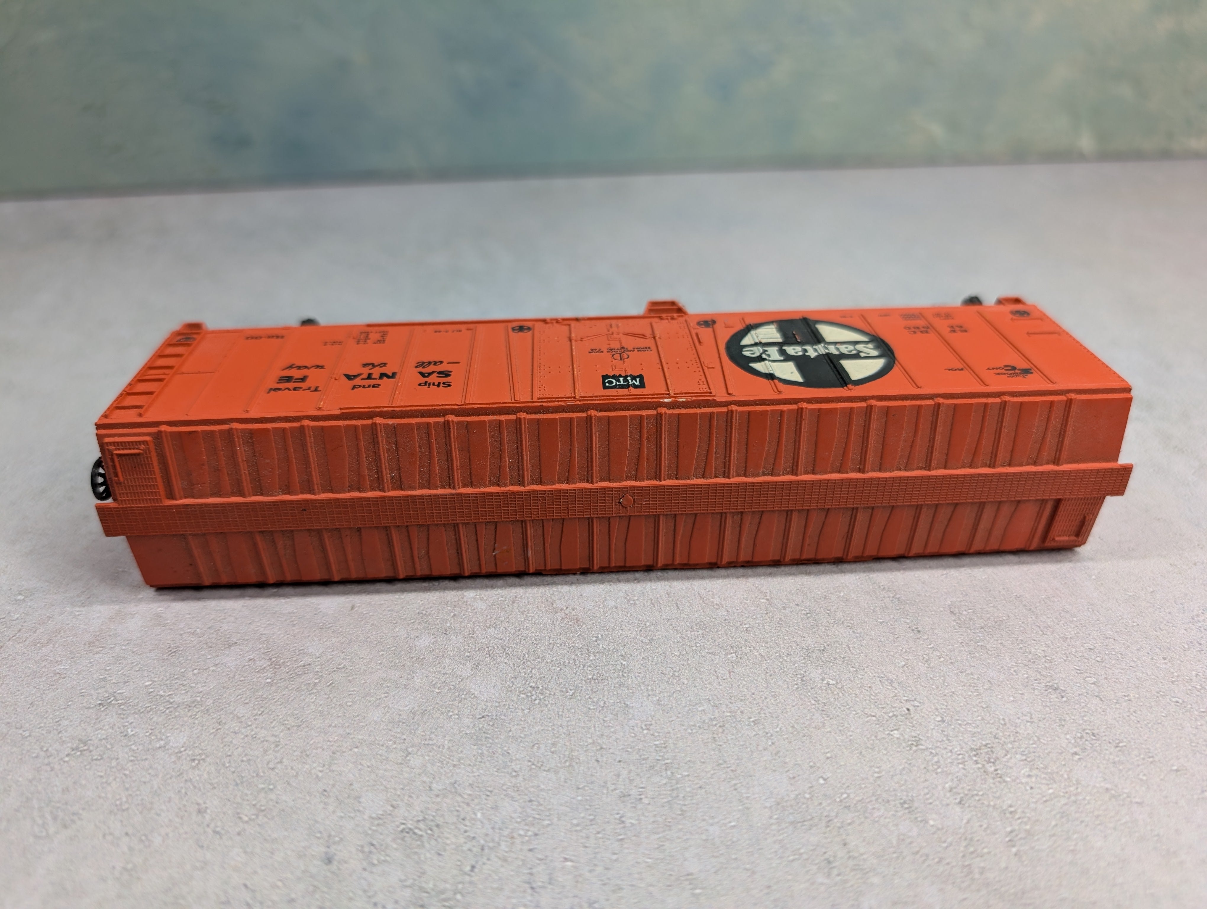 USED Bachmann HO Scale 50' Box Car Santa Fe SFRC #55360
