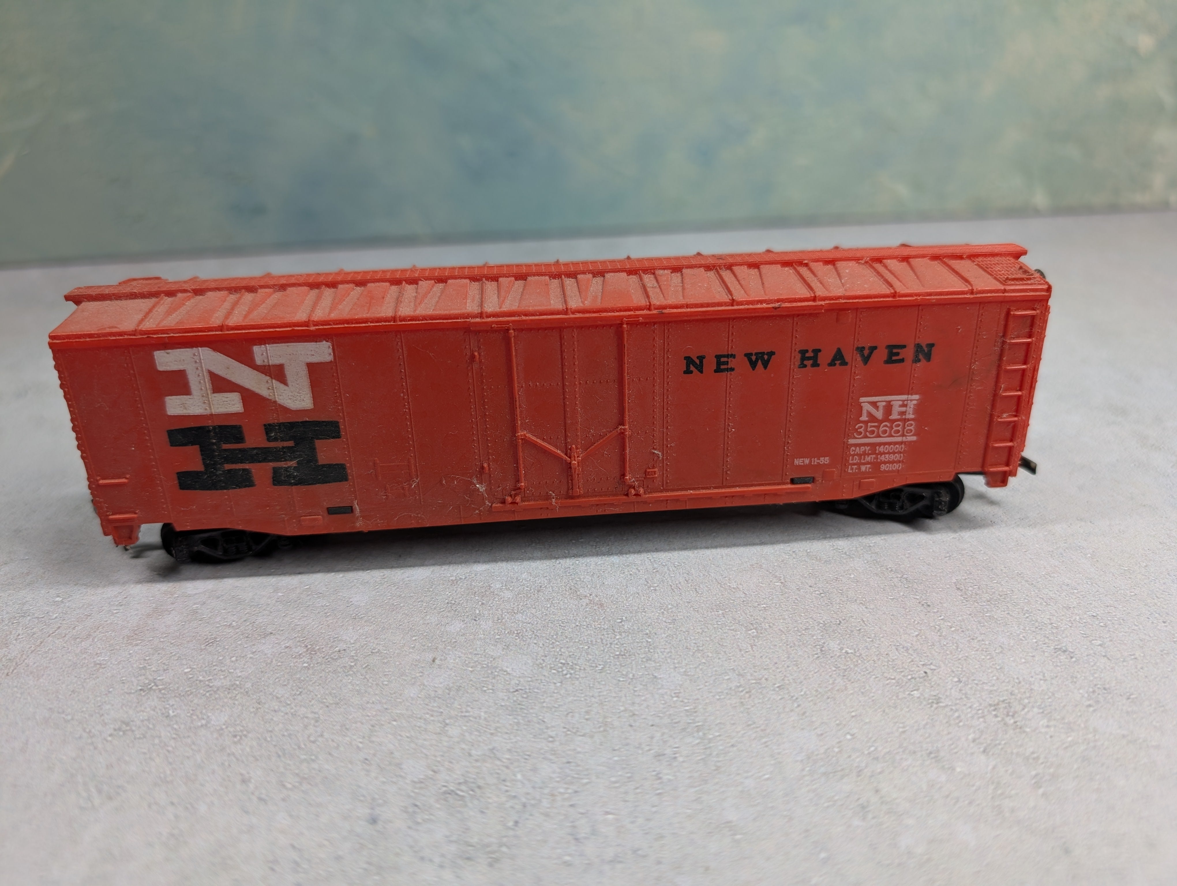 USED Tyco HO Scale 50' Box Car New Haven NH #35688